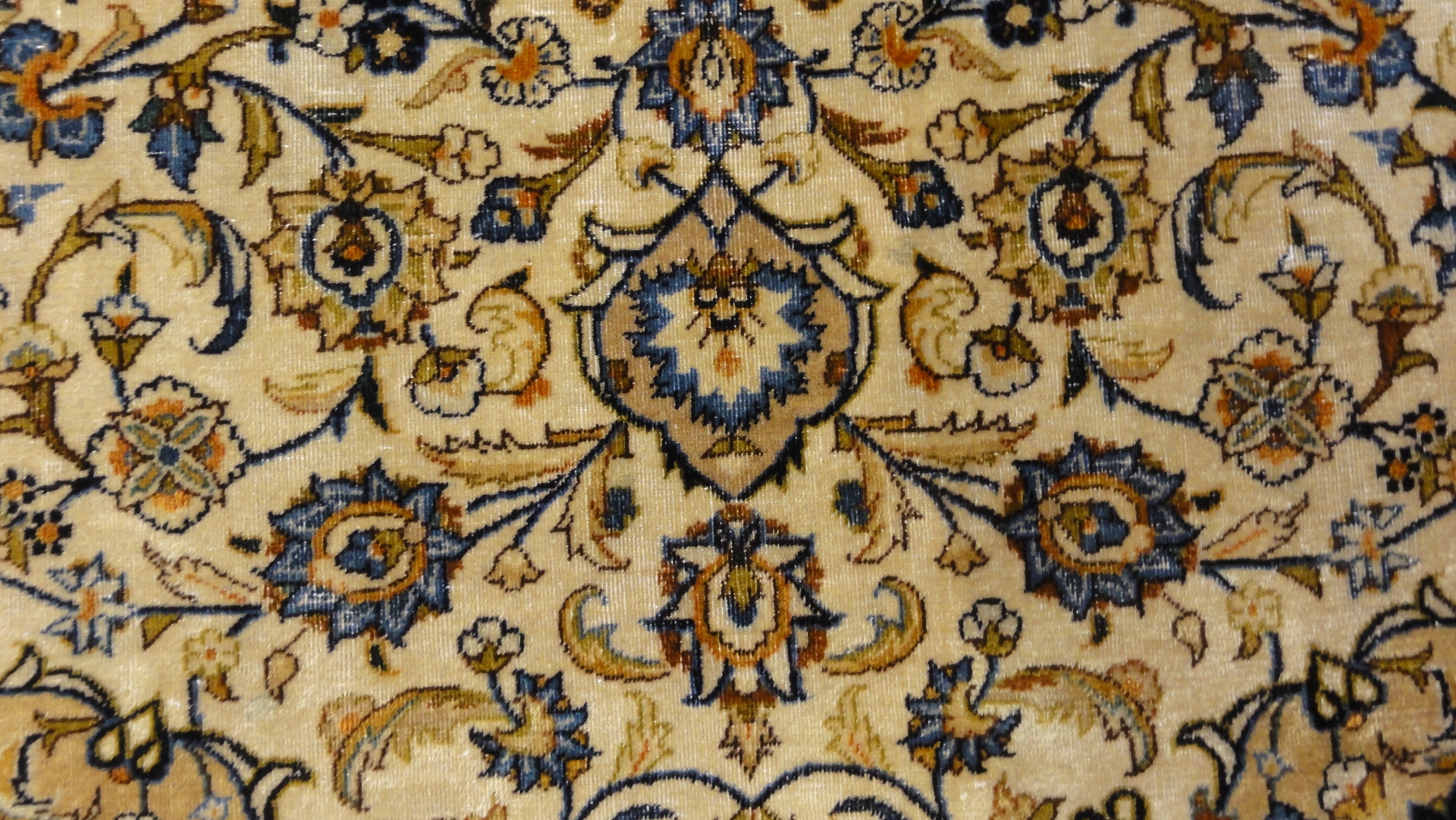 34737 Vintage Kashan Rug