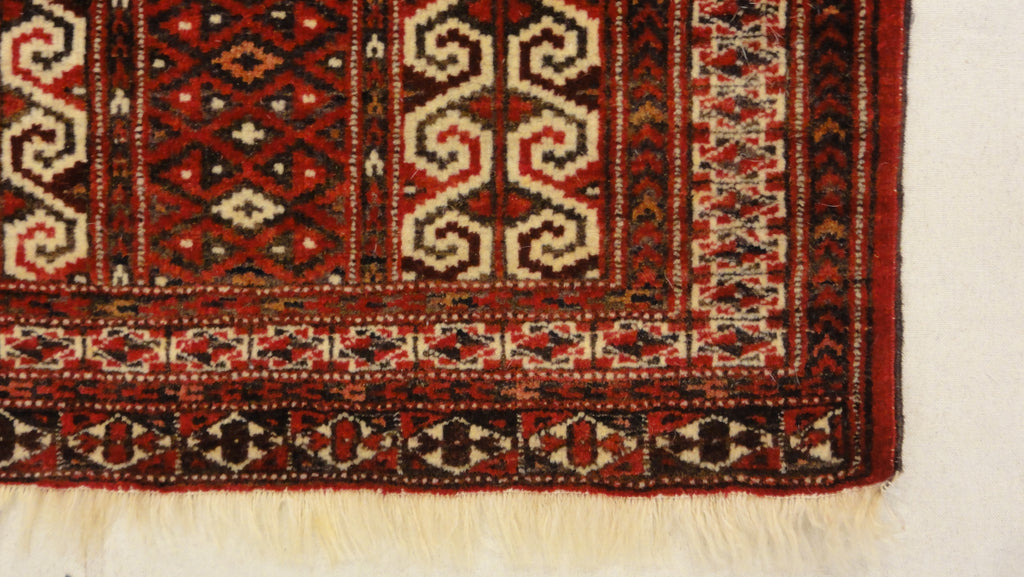 34615 Antique Turkoman Rug