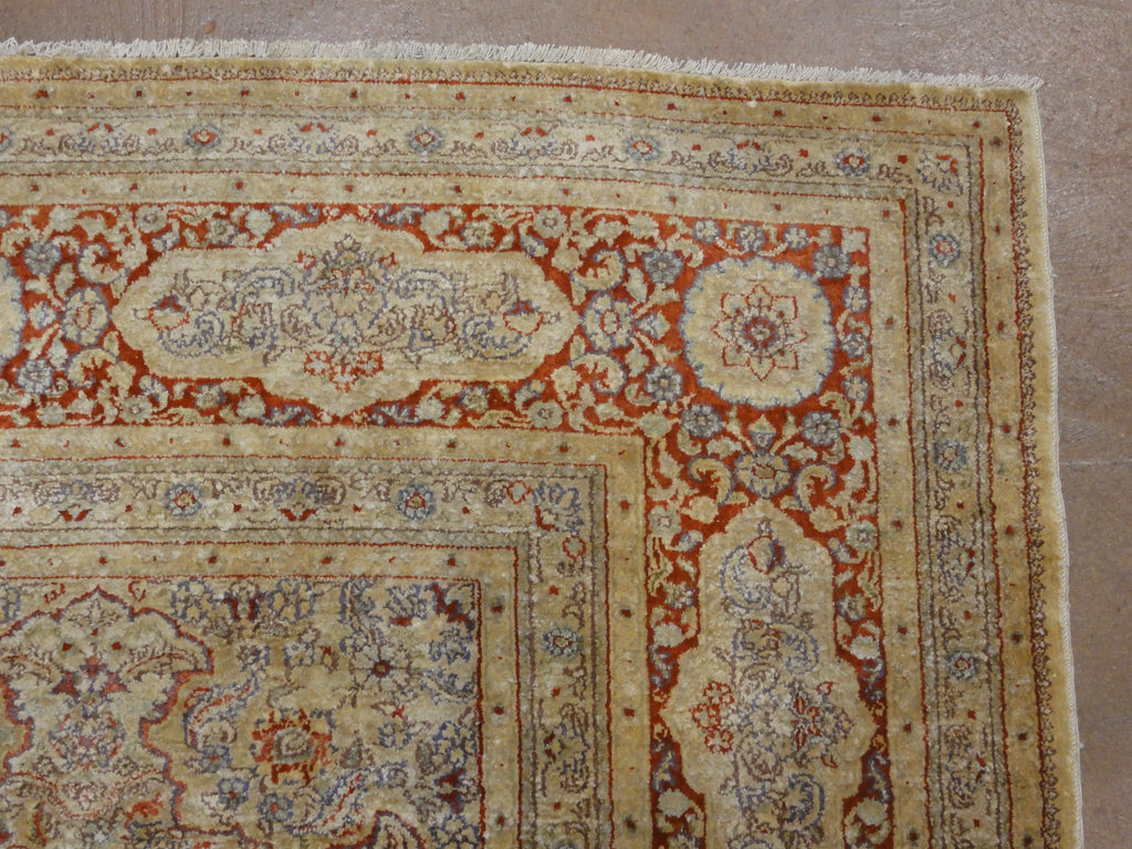 34937 Antique Silk Rug