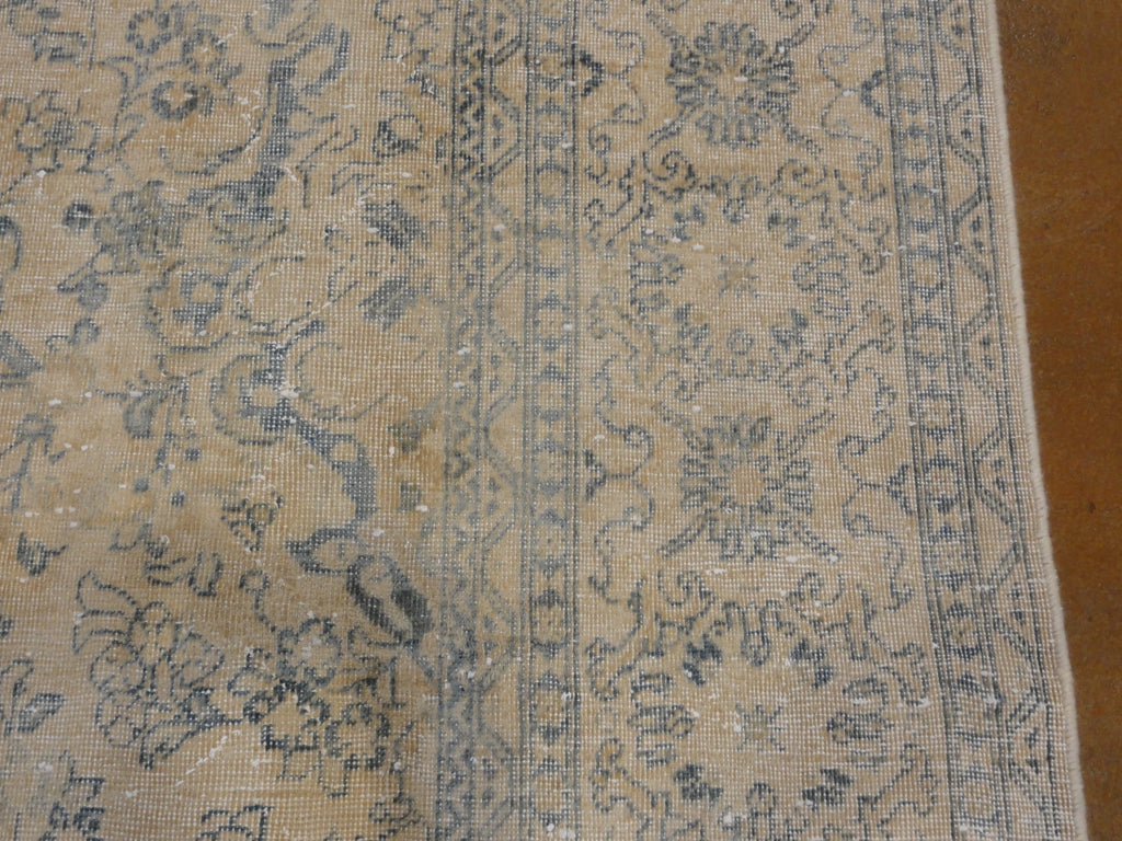 34863 Antique Tabriz