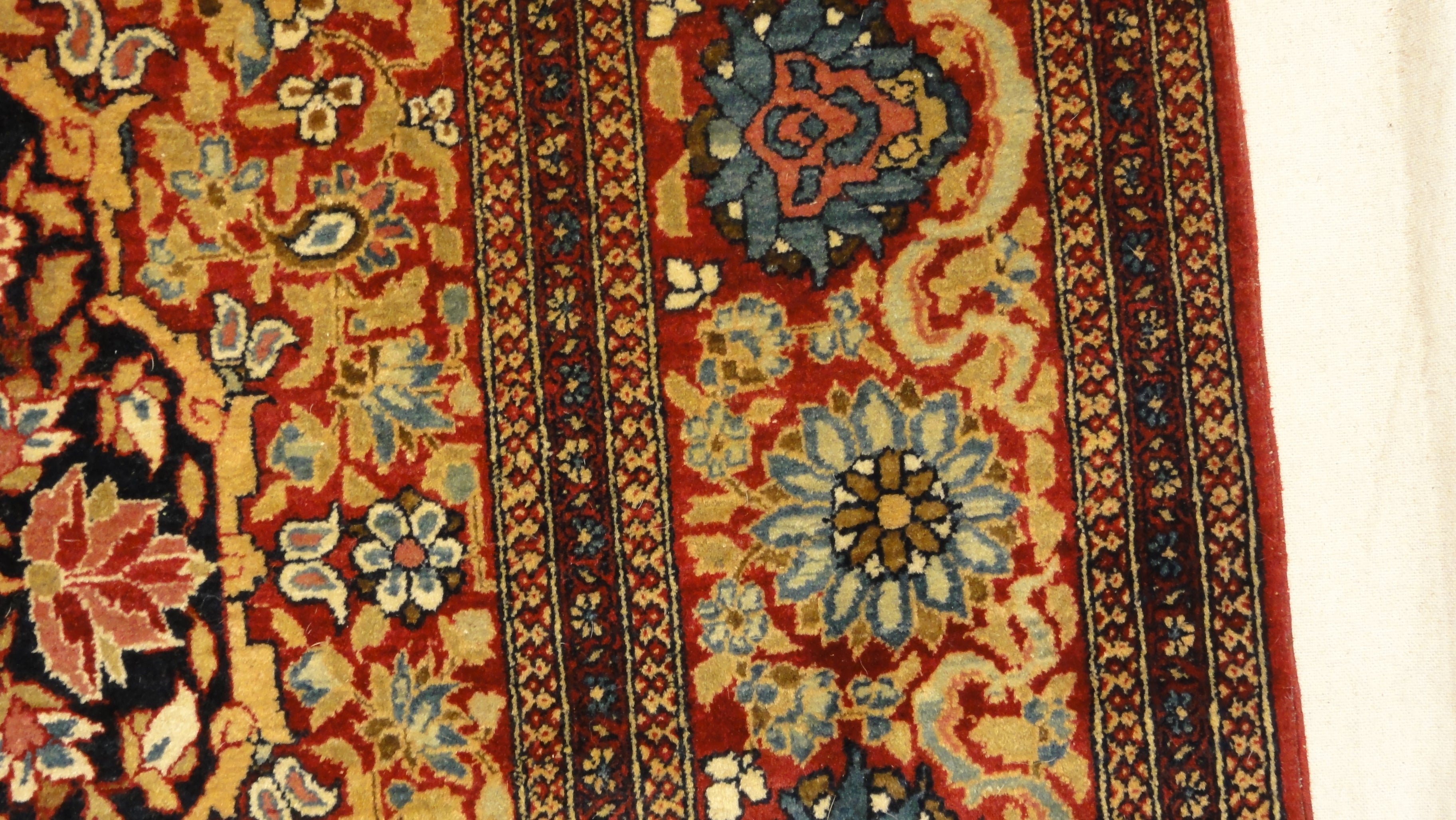 Antique Isphahan Rug 34548