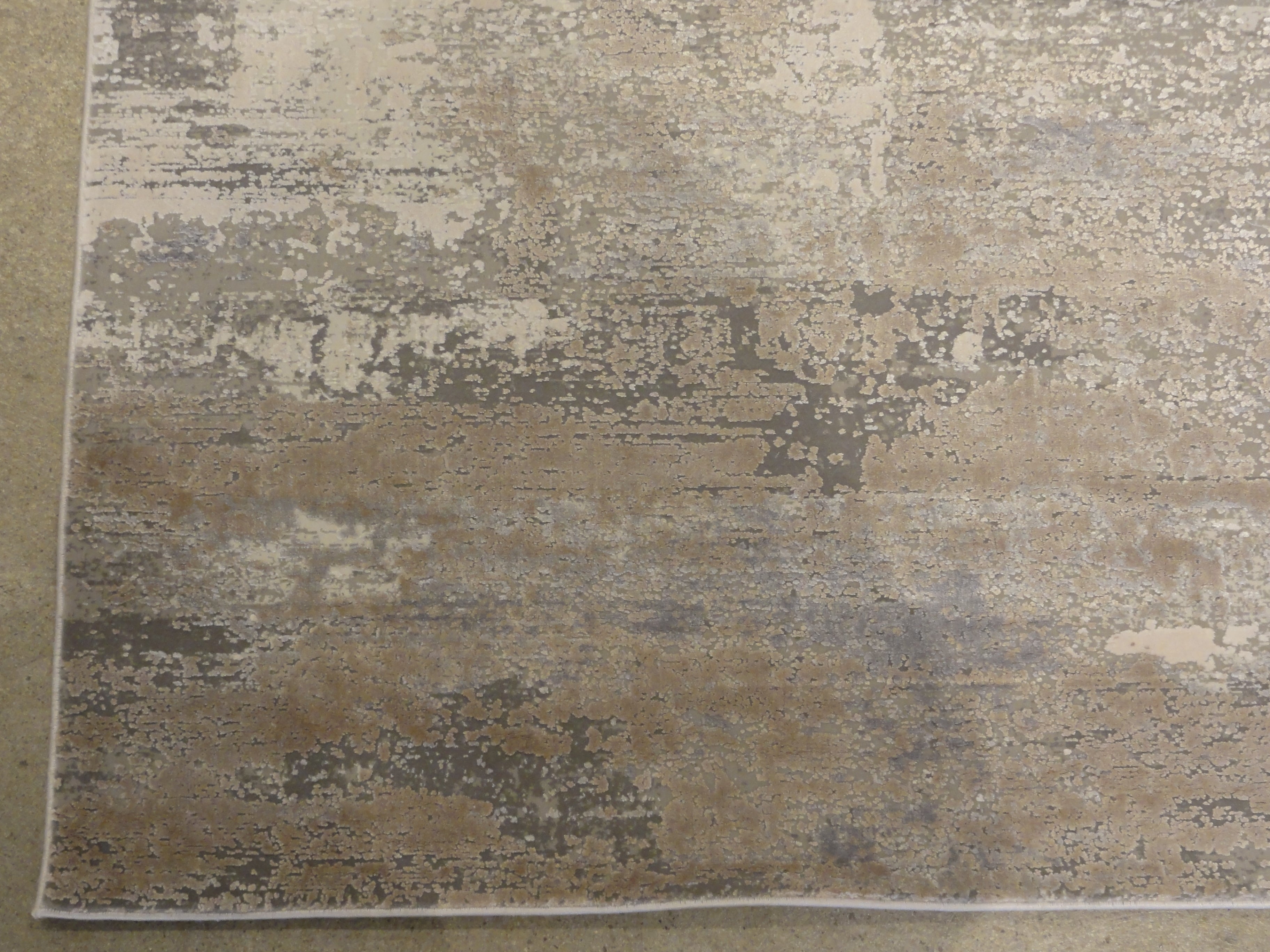 33012 Modern Ivory Sand Rug