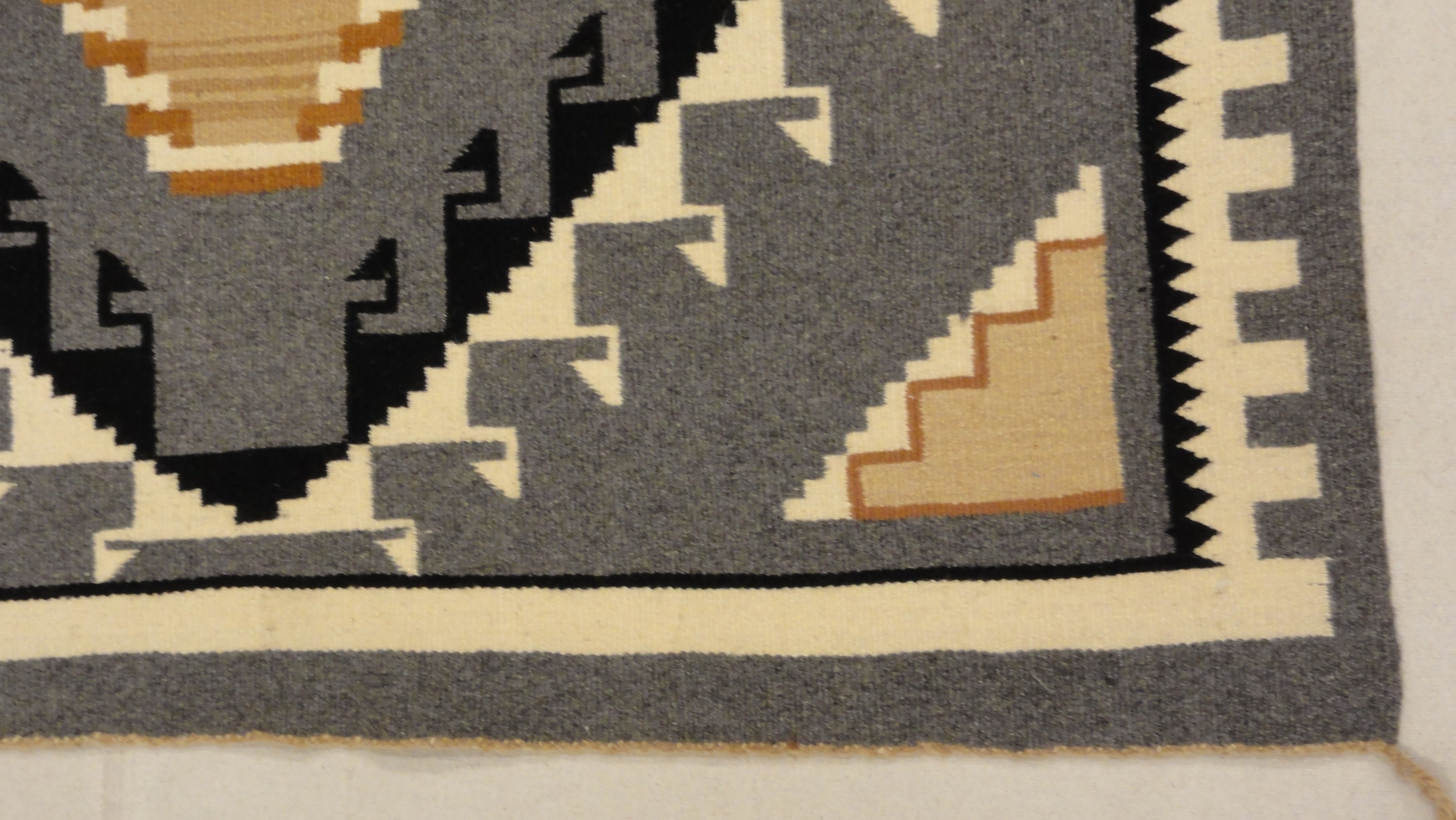 34587 Antique Navajo