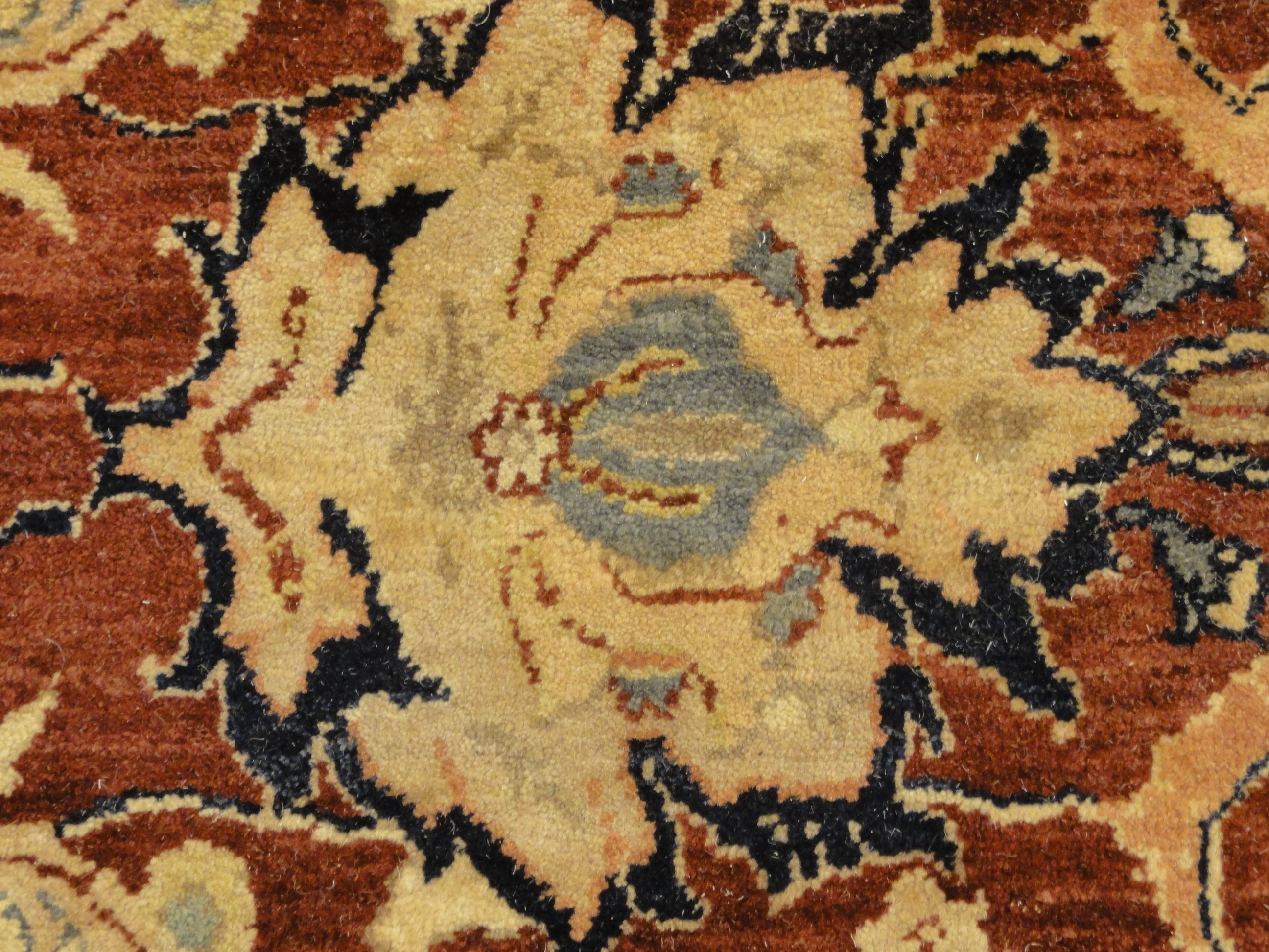 Fine Indian Agra 32758