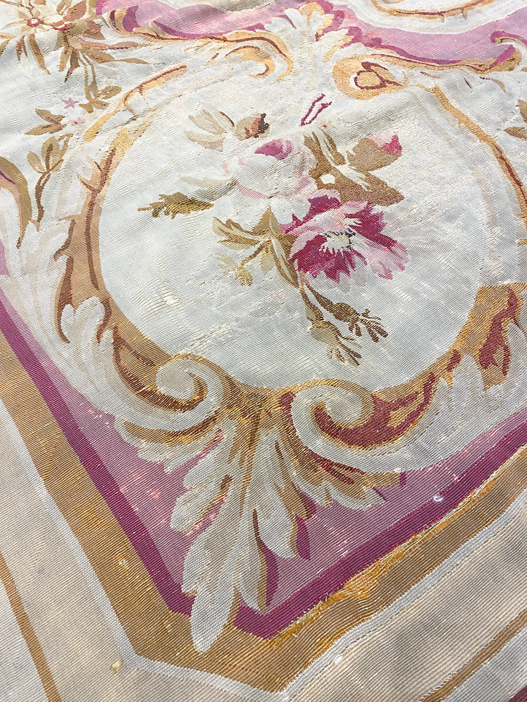 Antique French Aubusson 43326