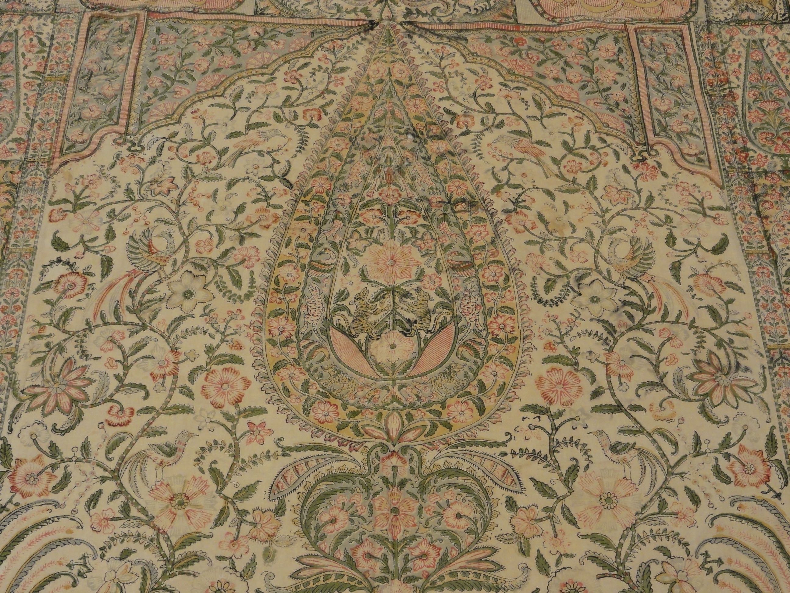 Rare Antique Mughal Palampore Textile with written cartouches 30637