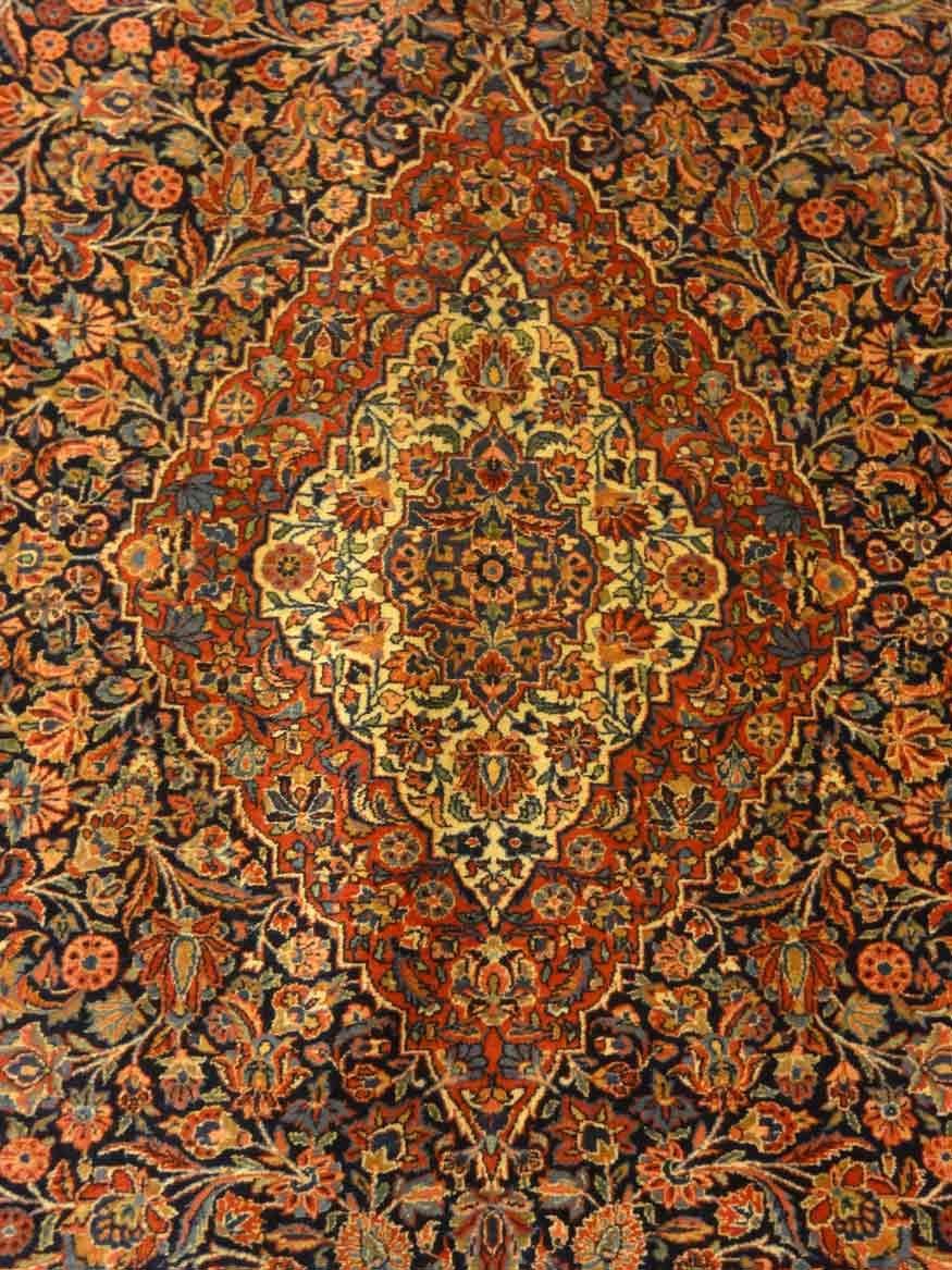 28529 Antique Kashan Rug