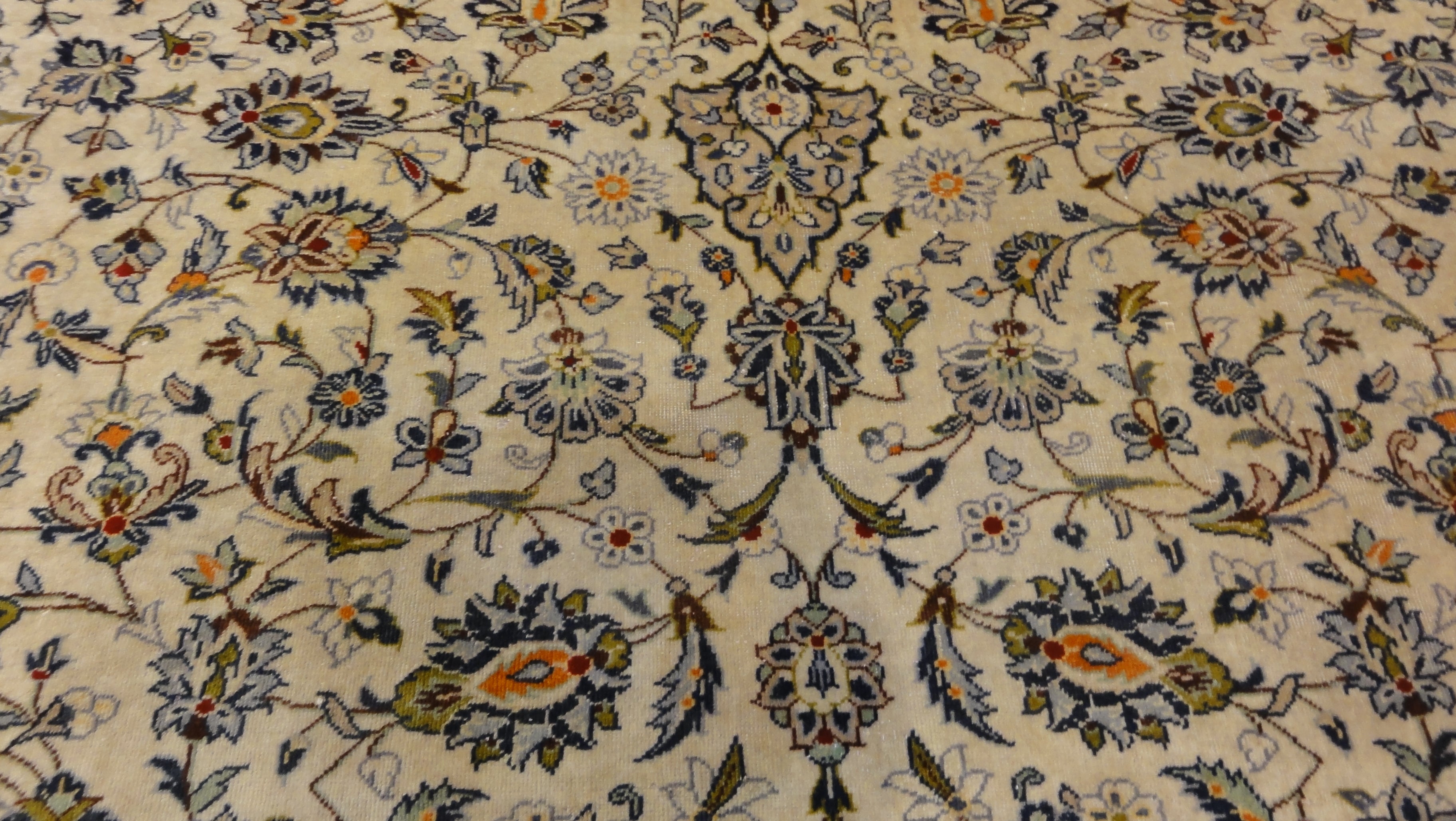 34739 Vintage Kashan Rug