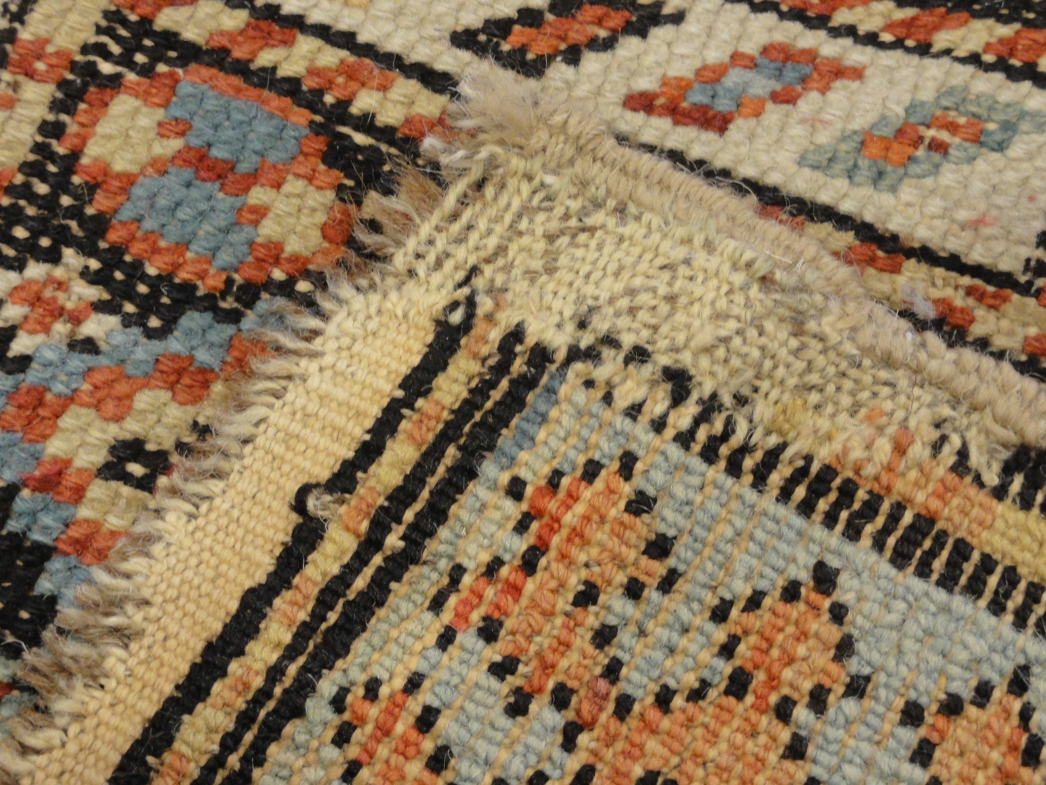 Dragon Shirvan 33284