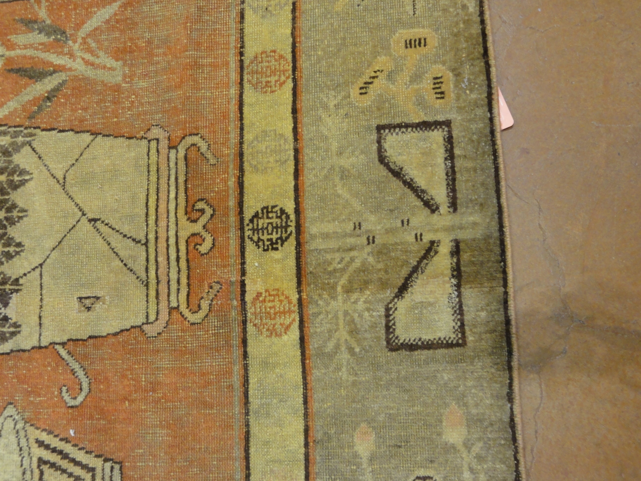 34948 Antique Samarkand Rug