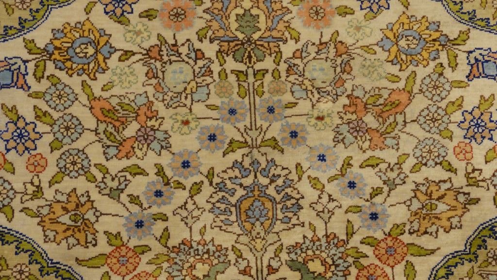 Vintage Silk Hereke 34526