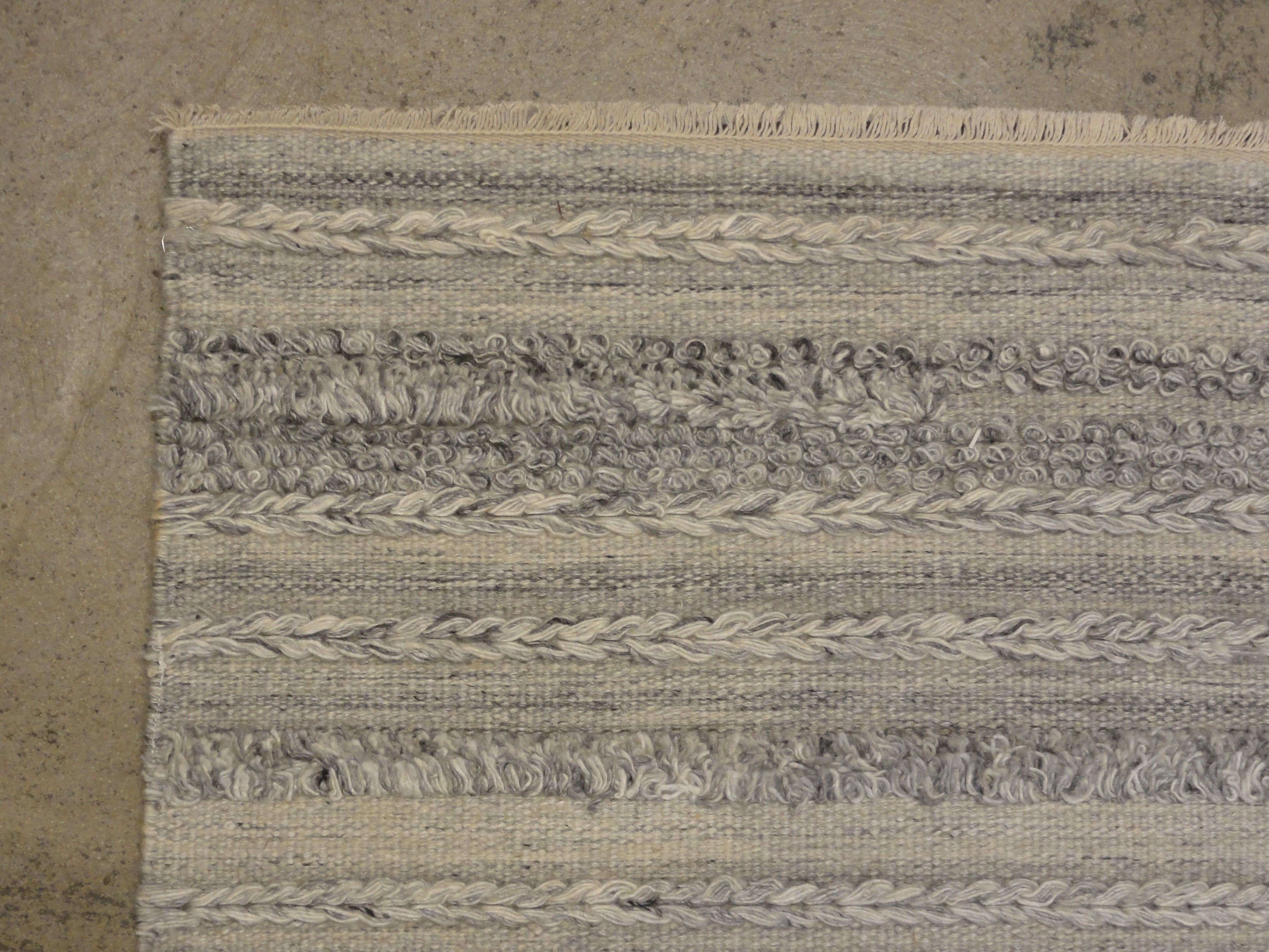 32975 Modern Grey Rug