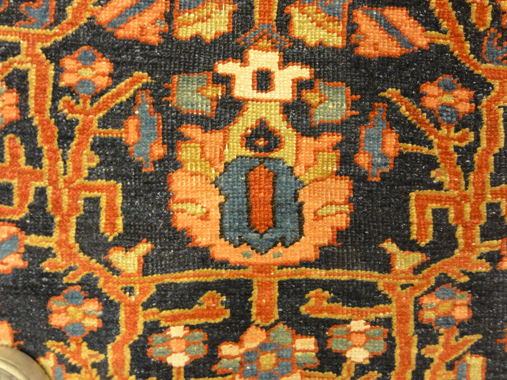 Antique Heriz Rug with a Unique Field 30709