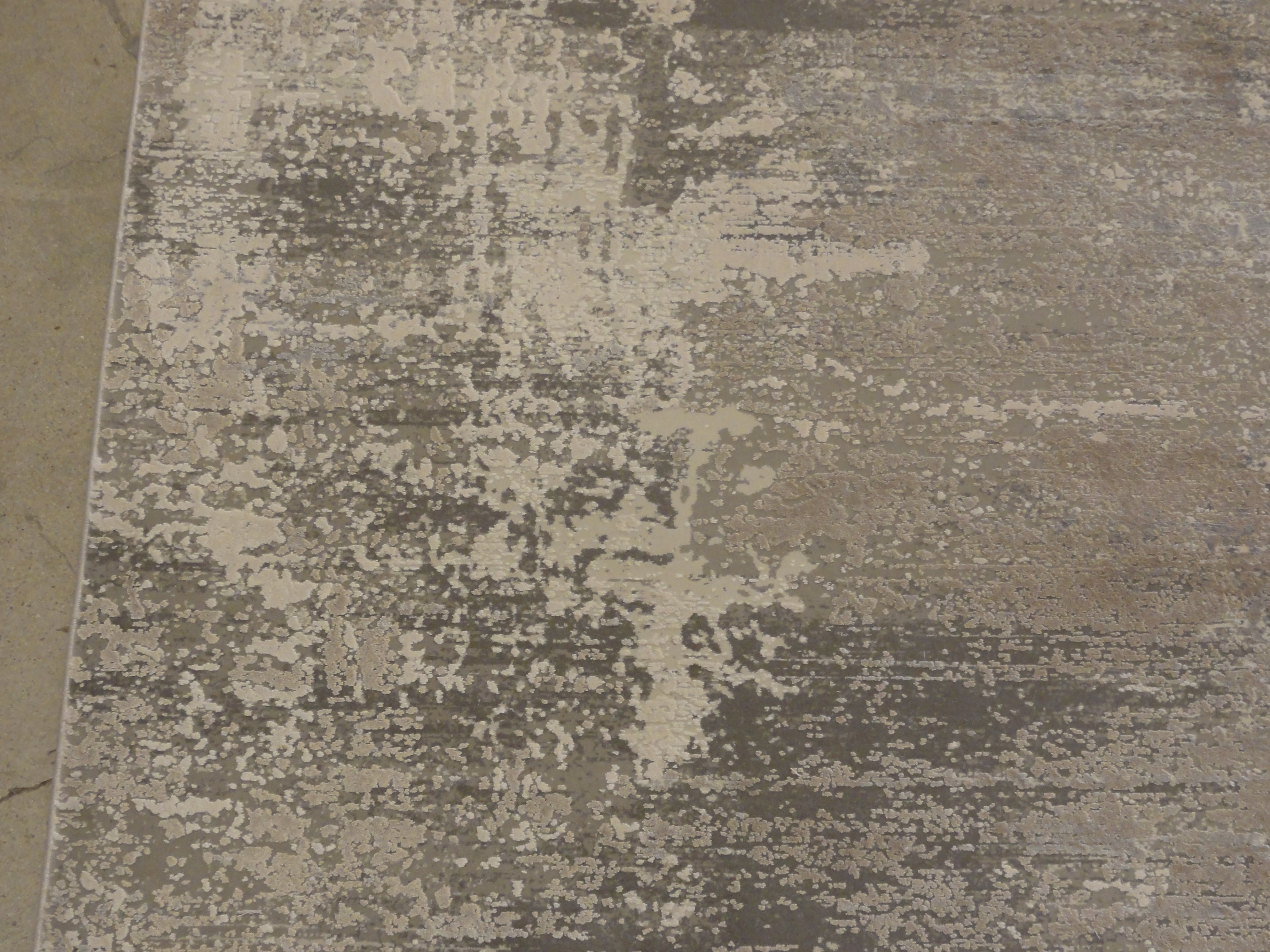 33012 Modern Ivory Sand Rug