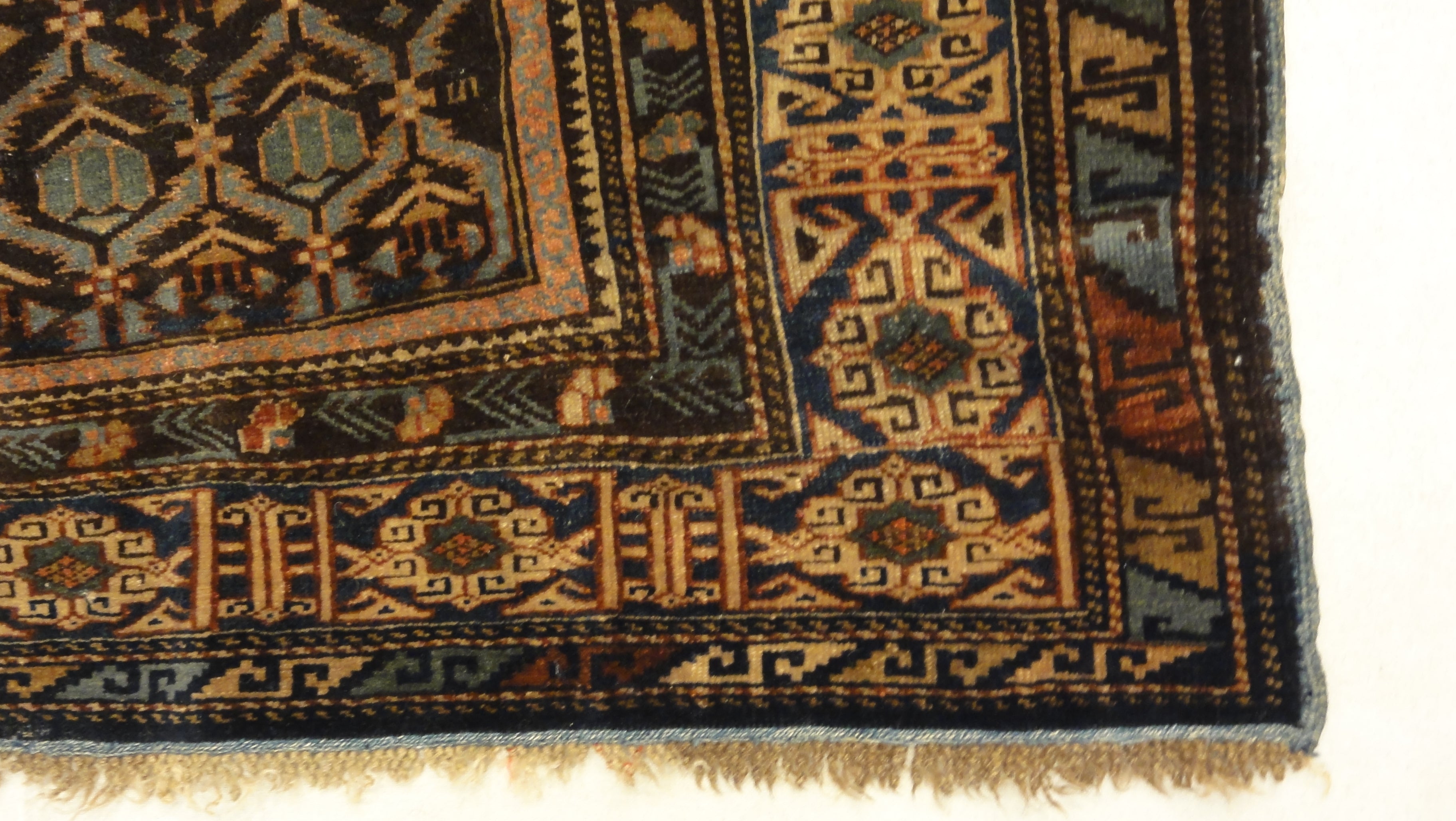34582 Antique Kuba Rug