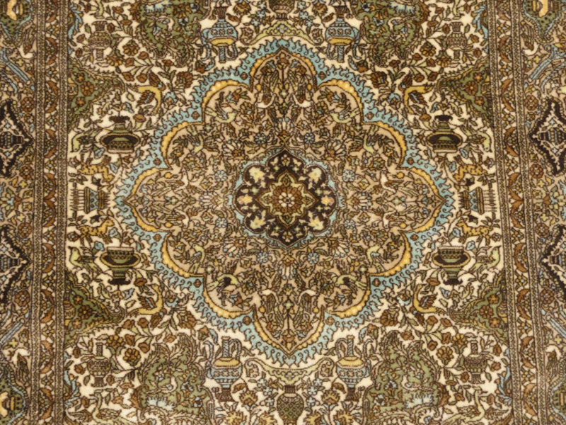 31792 Finest in the world Silk Tabriz