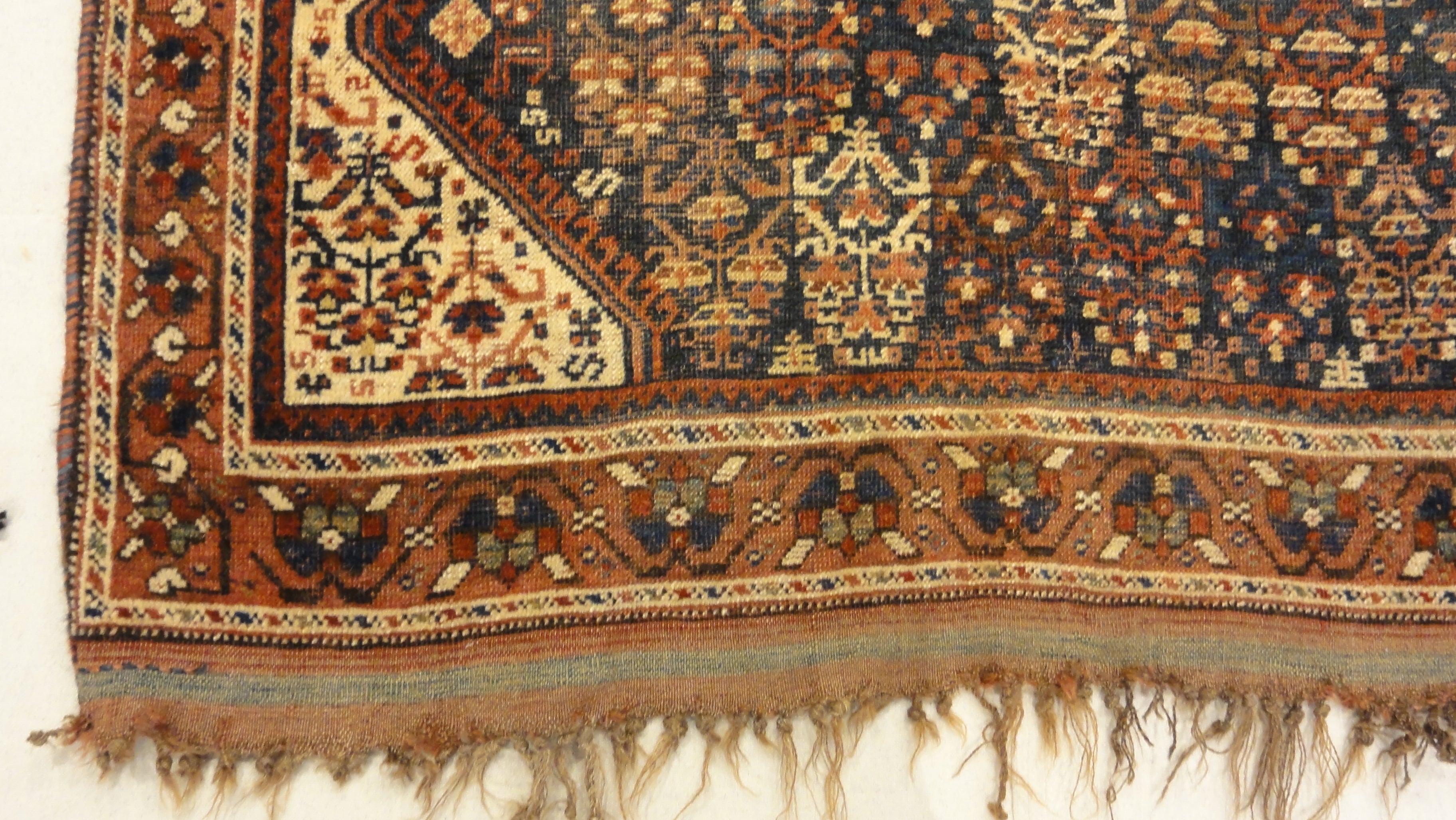 Antique Khamseh Rug 34552