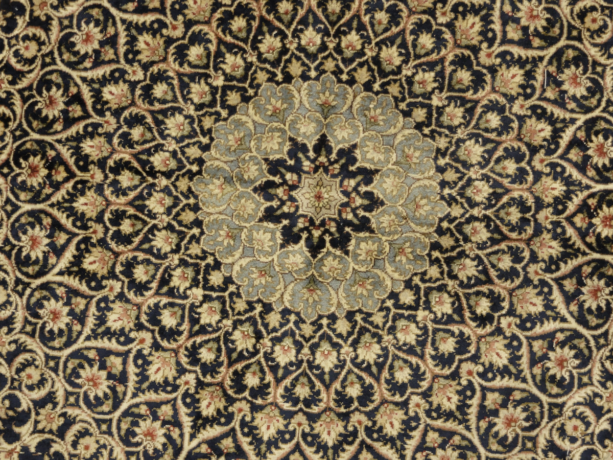 33193 Finest Silk Qum