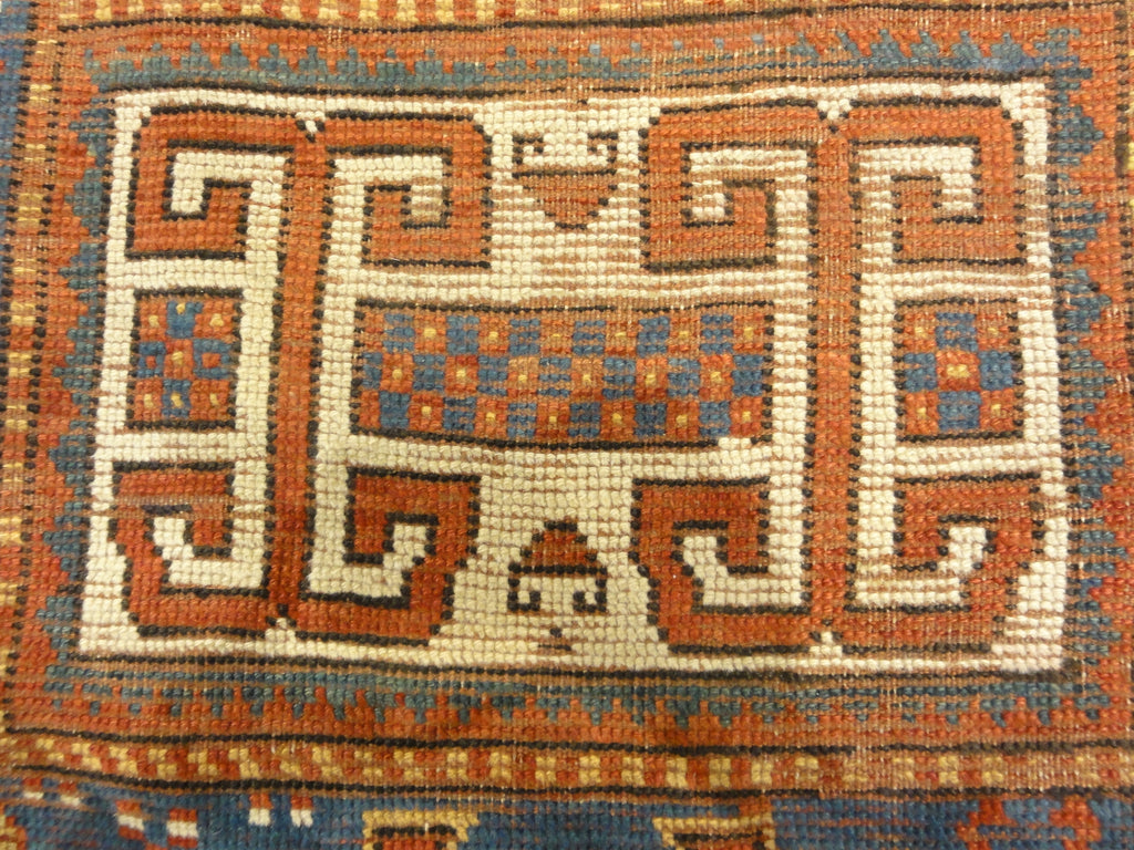 Good Quality Antique Kazak Rug from 19th Century 30488