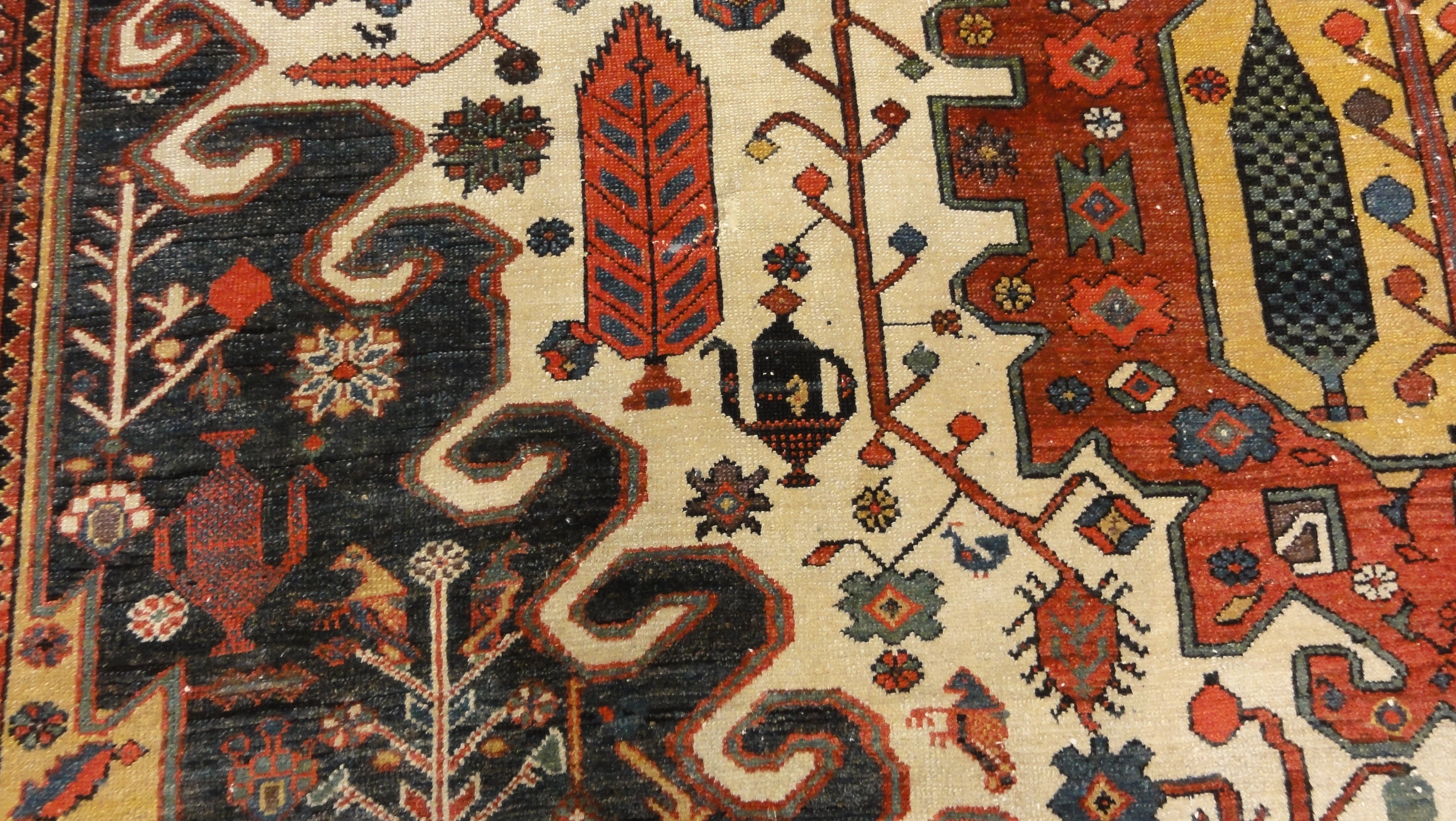 Antique Baktiari 34012