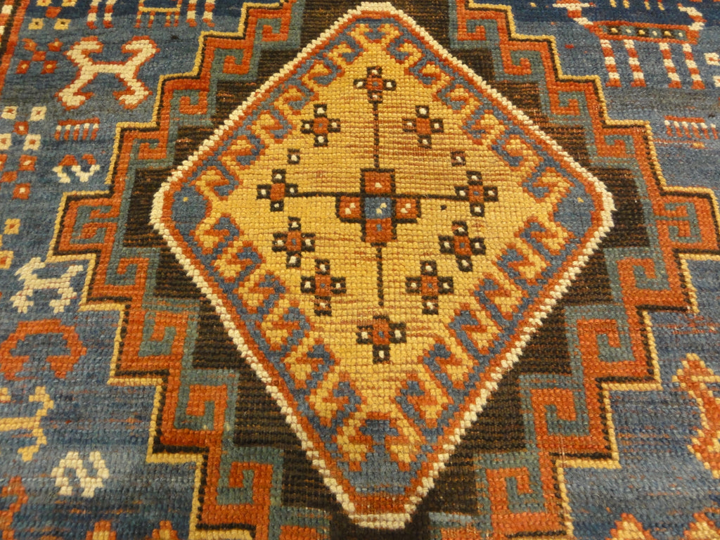 Good Quality Antique Kazak Rug from 19th Century 30488
