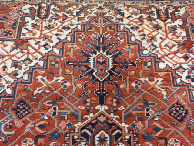 33679 Serabi Heriz Antique