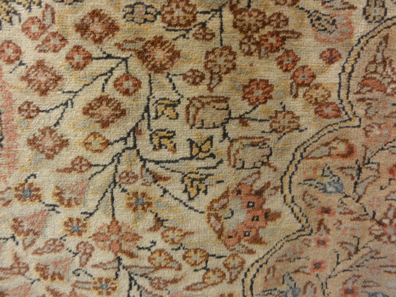 35706 Turkish Hereke Rug