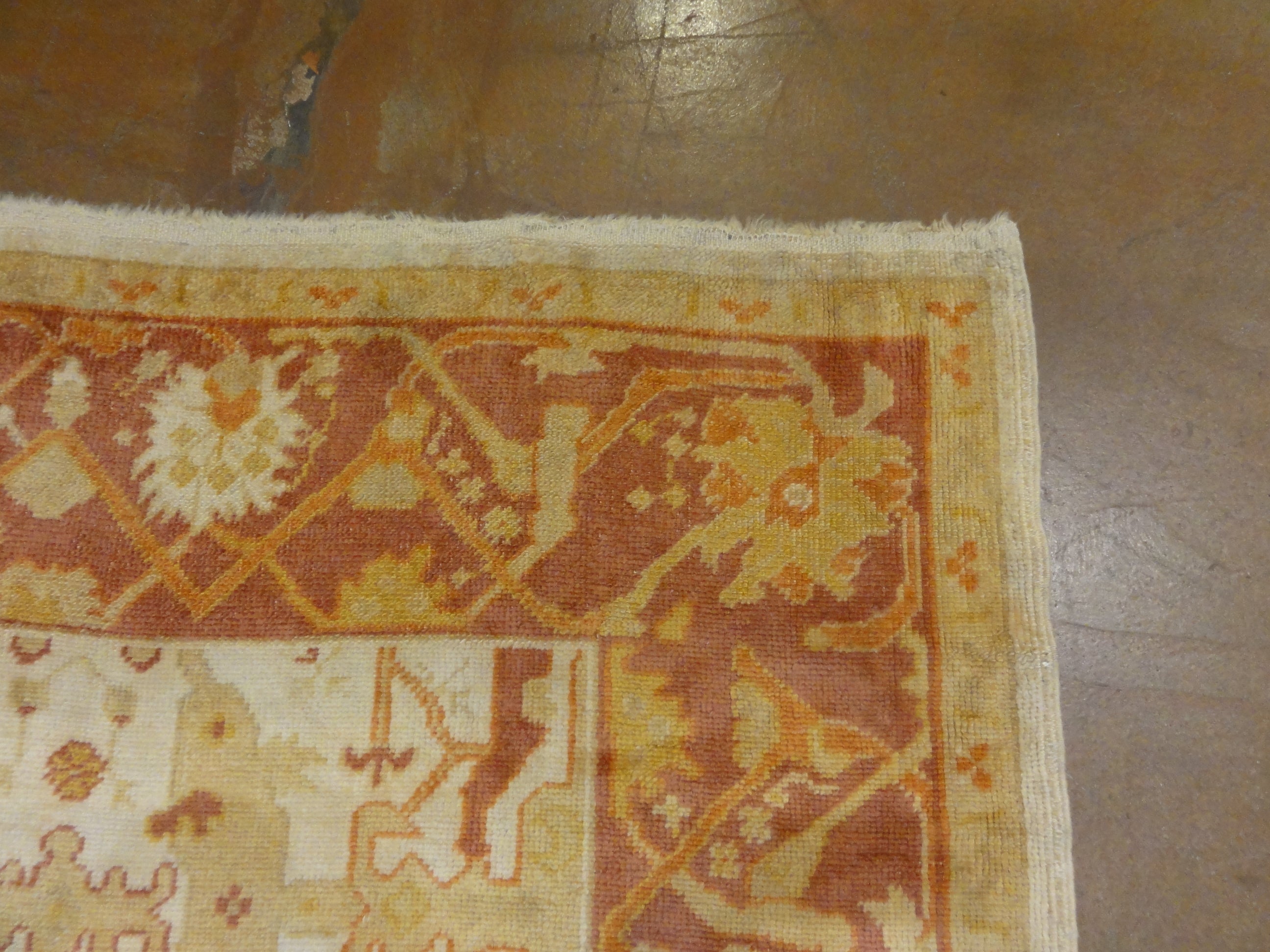 36285 Vintage Angora Oushak