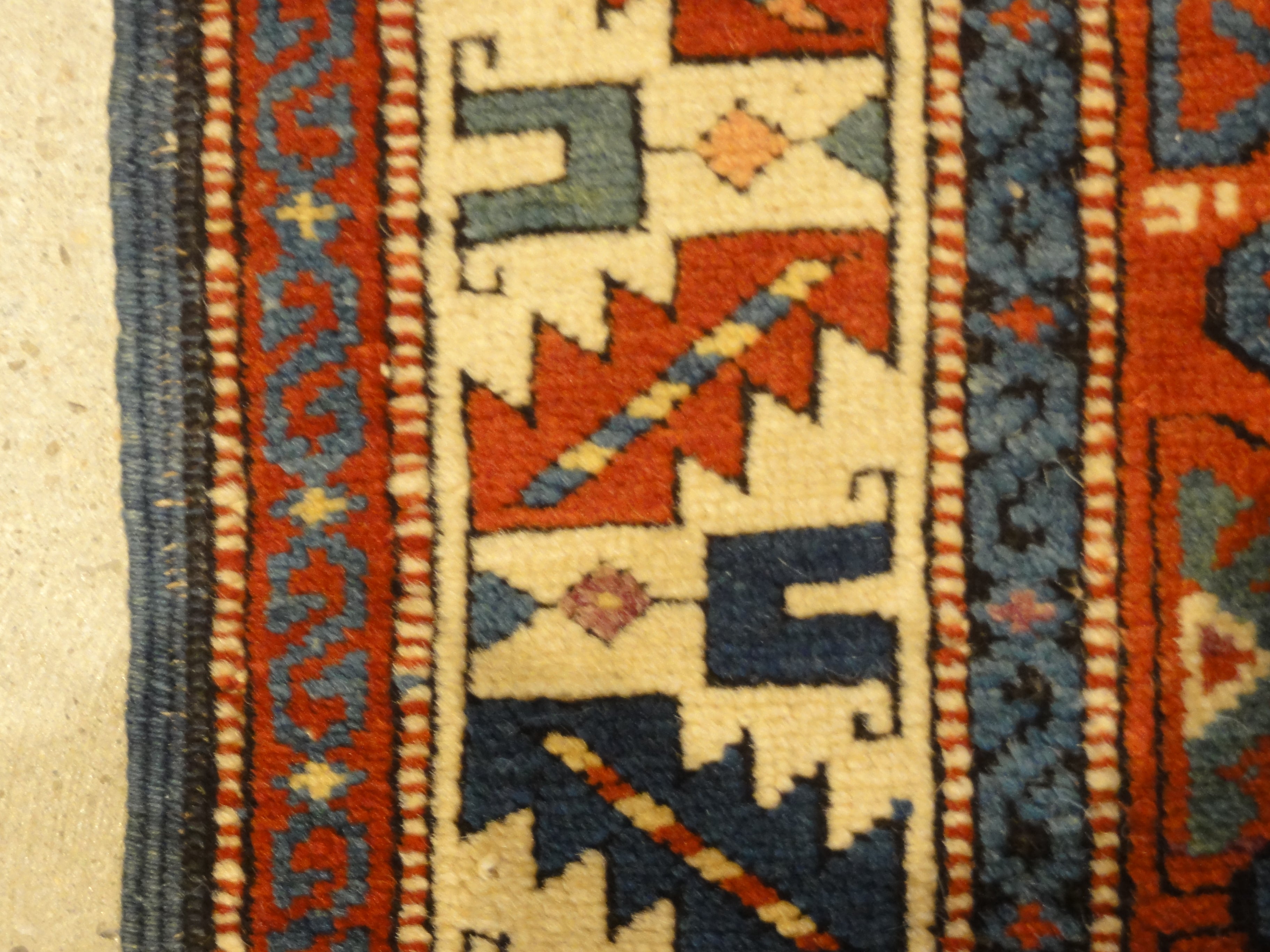 Antique Caucasian Kuba 33189