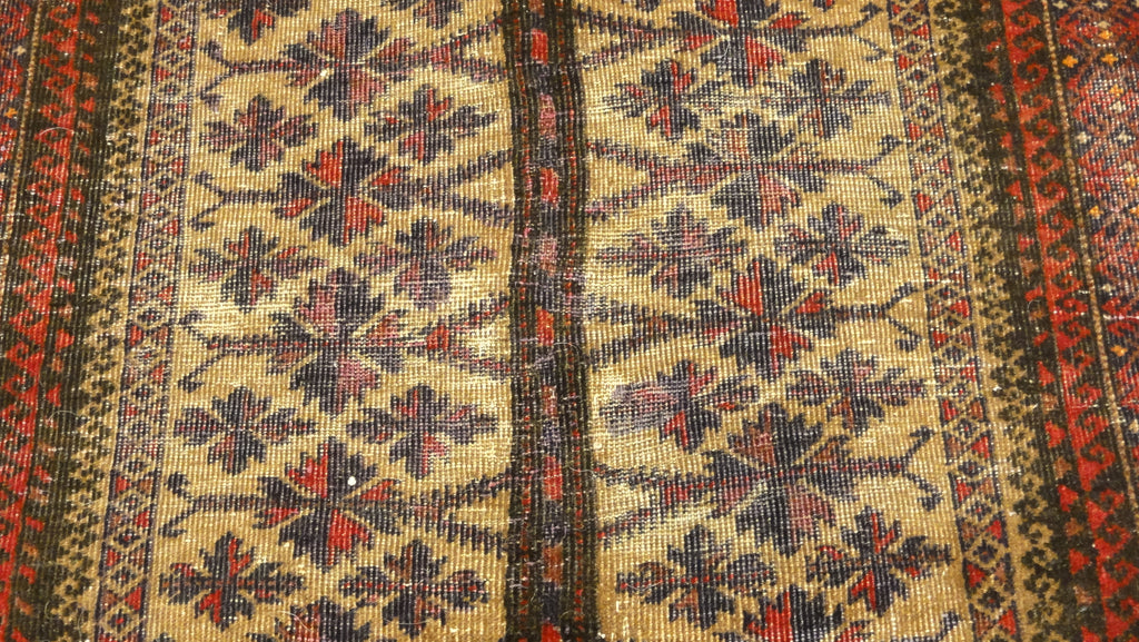 34631 Antique Baluchi Rug