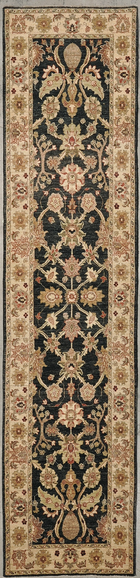 44261 Fine Usak Runner