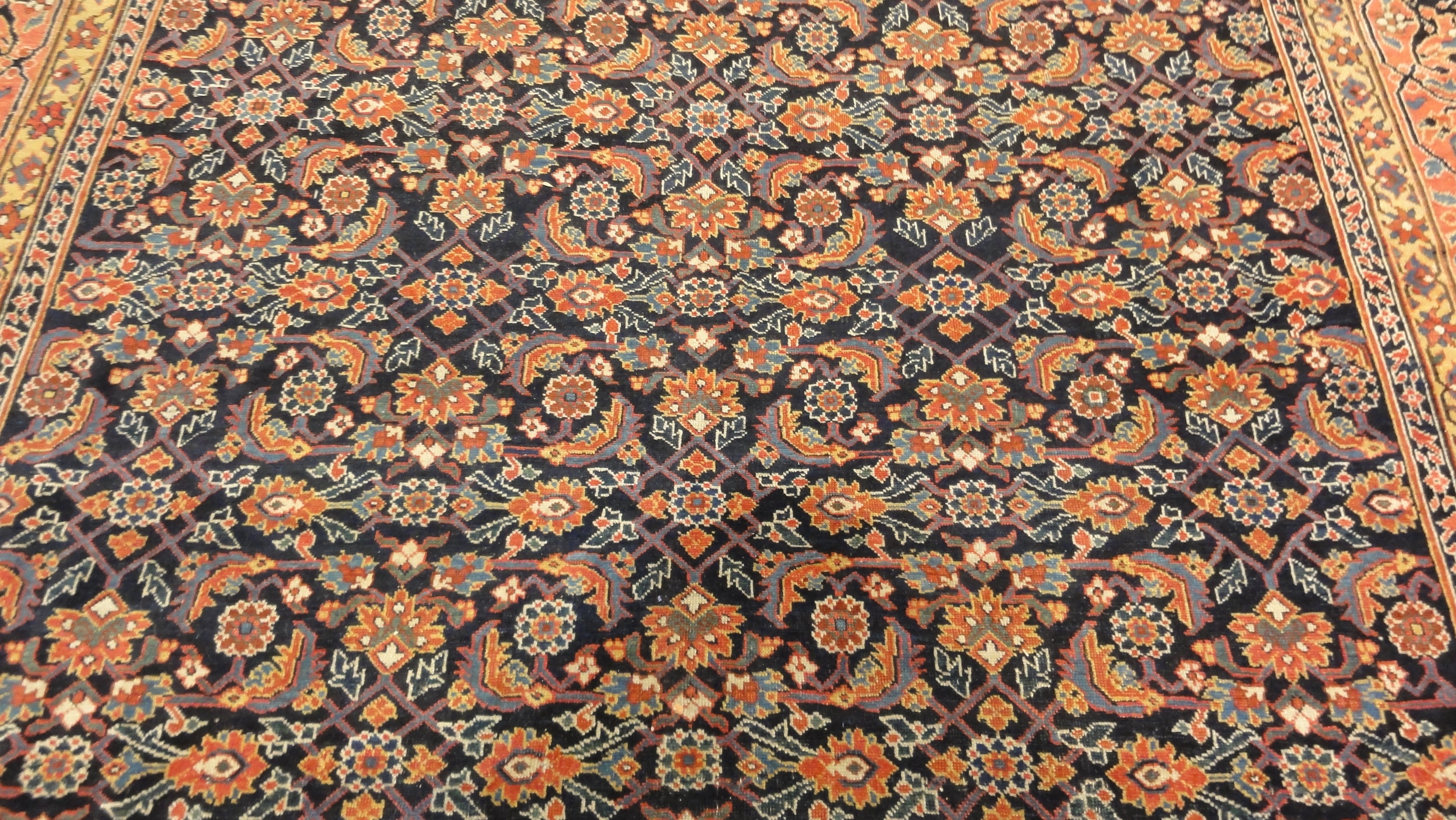 34143 Antique Gallery Rug