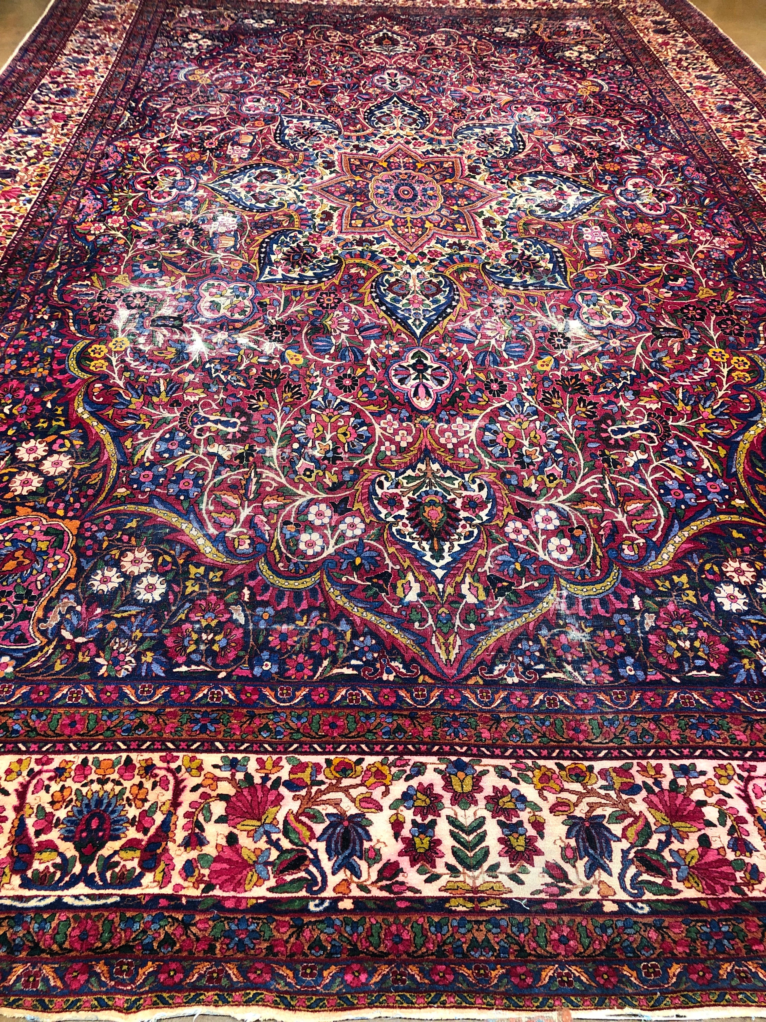 Antique Ravar Kerman Rug 38024