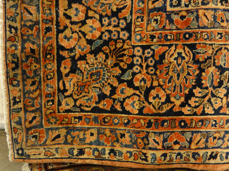 Antique Sarouk 28458