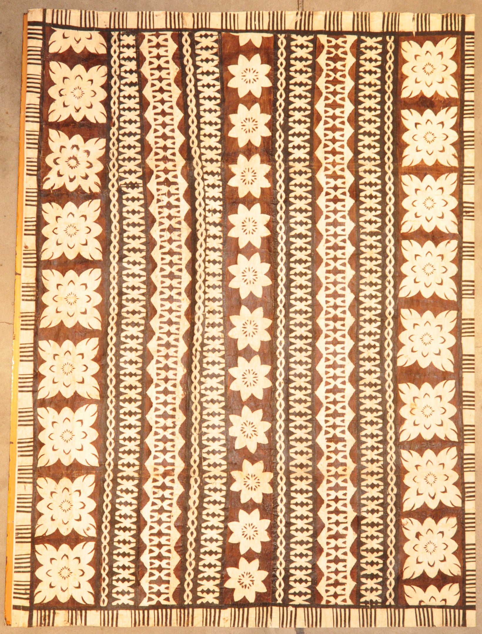 27511 Kapa Tapestry