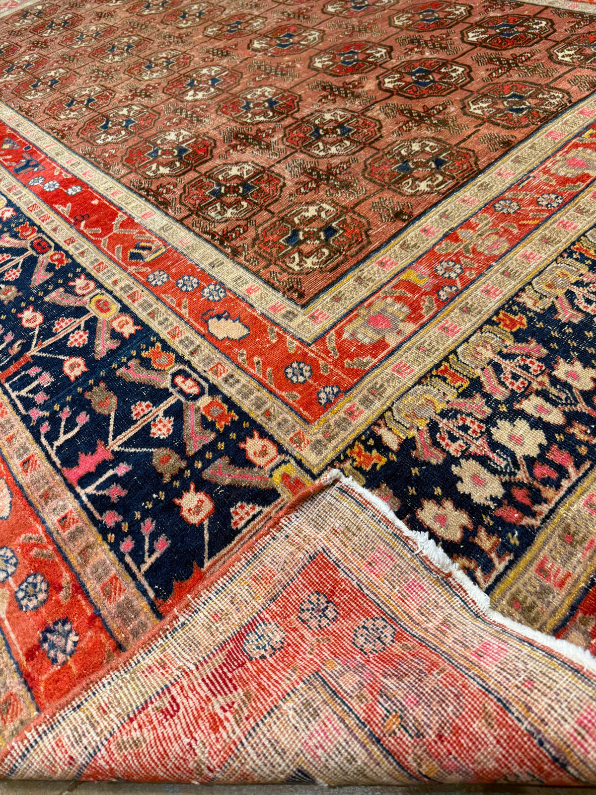 Antique Finest Khotan 24692