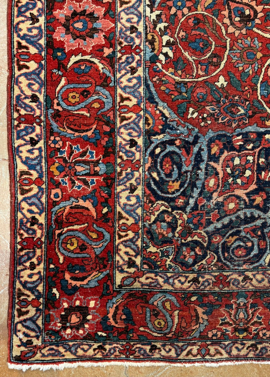 Finest Bakhtiari Rug 34726