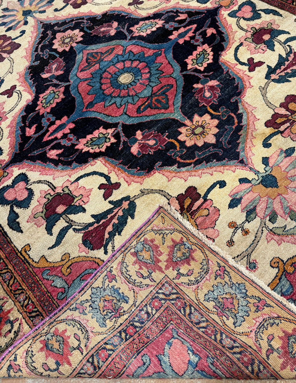 Antique Kerman 25306