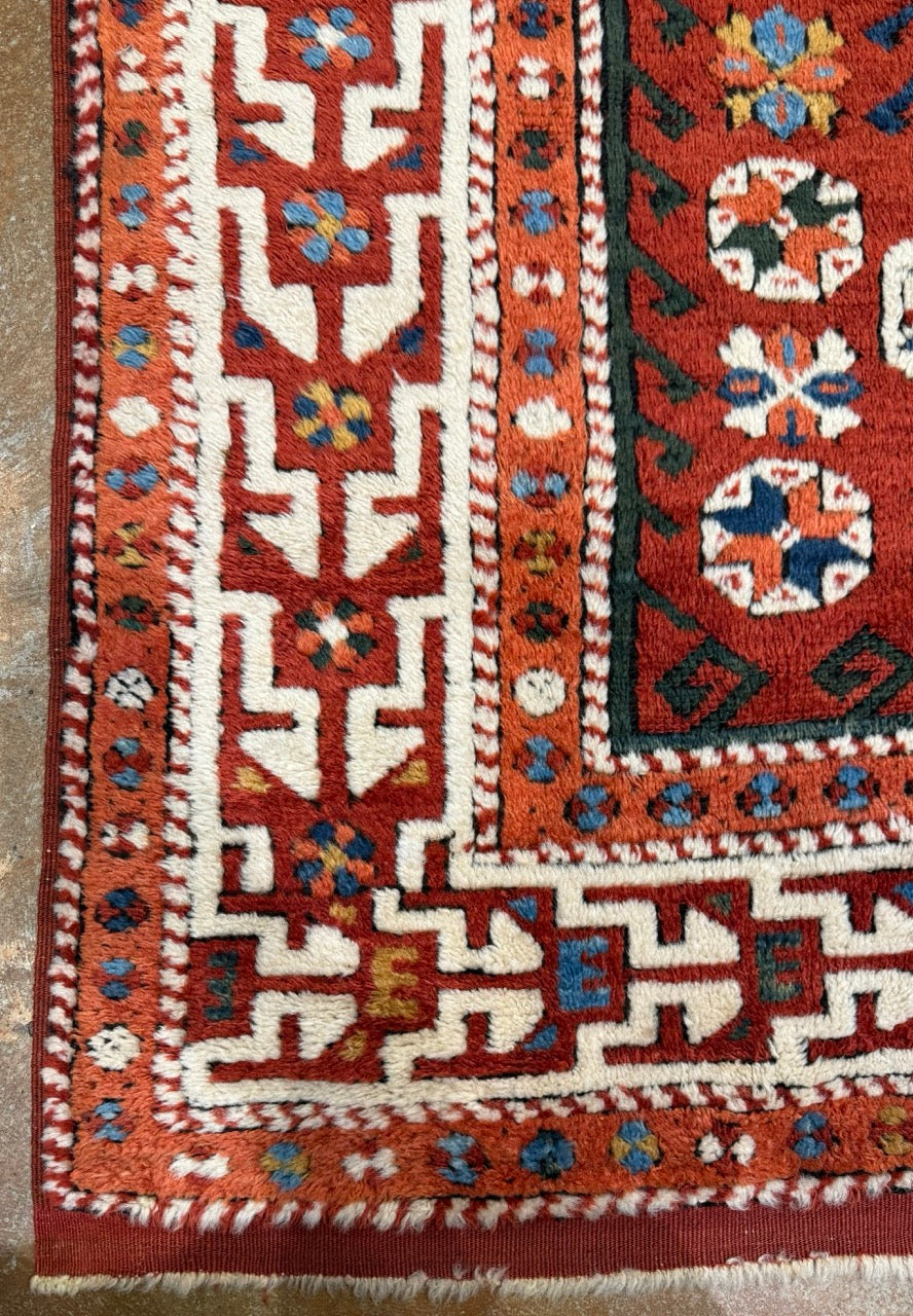 Canakkale rug mid-19th century 253005