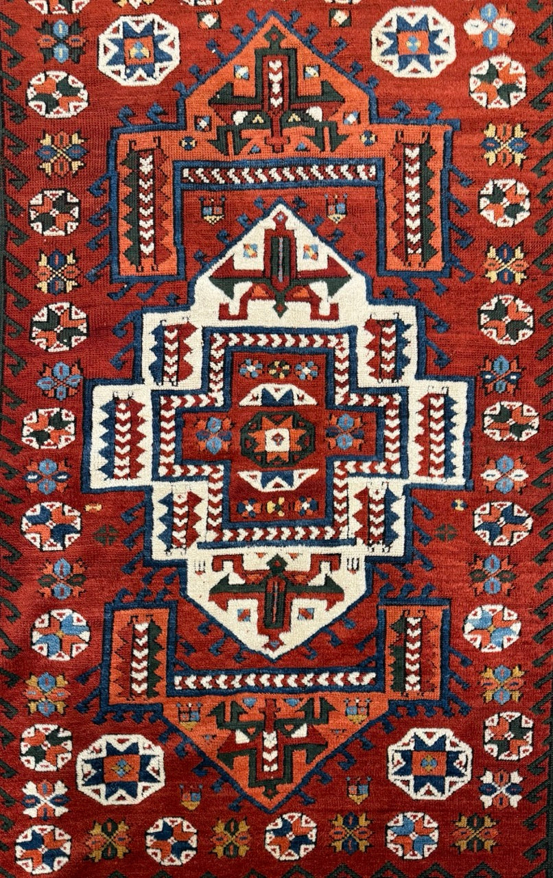 Canakkale rug mid-19th century 253005