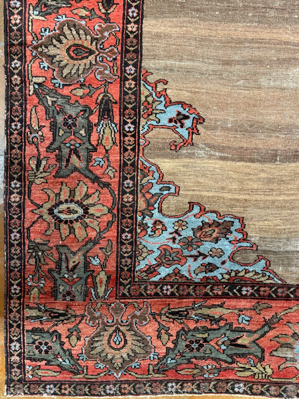 Antique Ziegler & Co Sultanabad Camel Hair