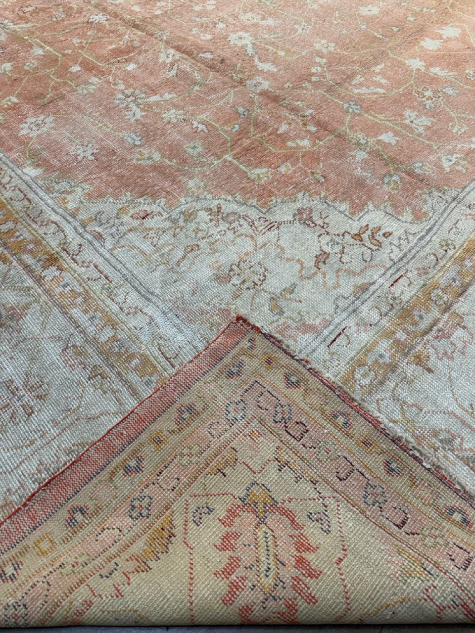 Antique Turkish Oushak 43694