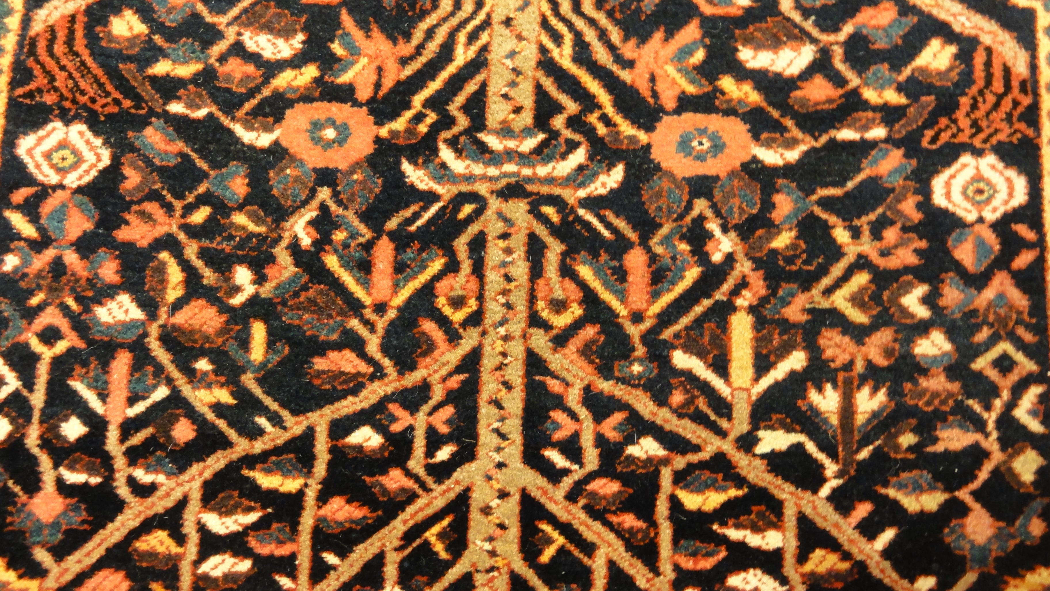 Antique Bakhtiari Rug 34580