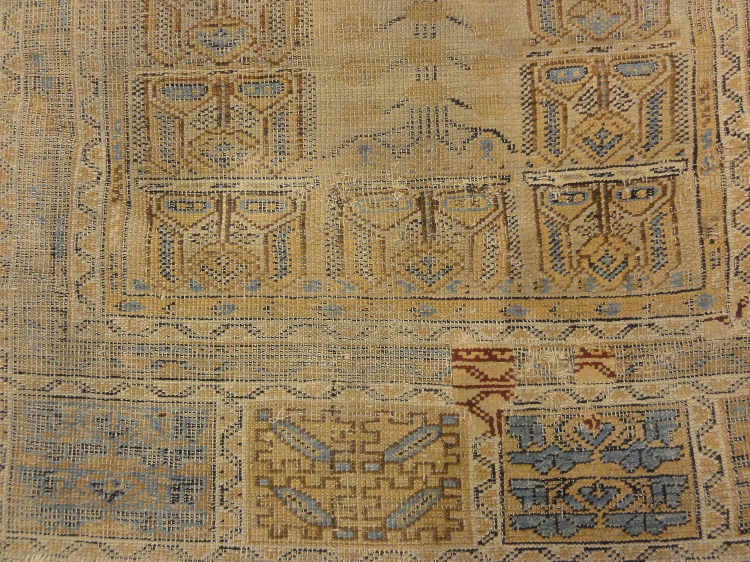 Antique Kircehir Rug 30063