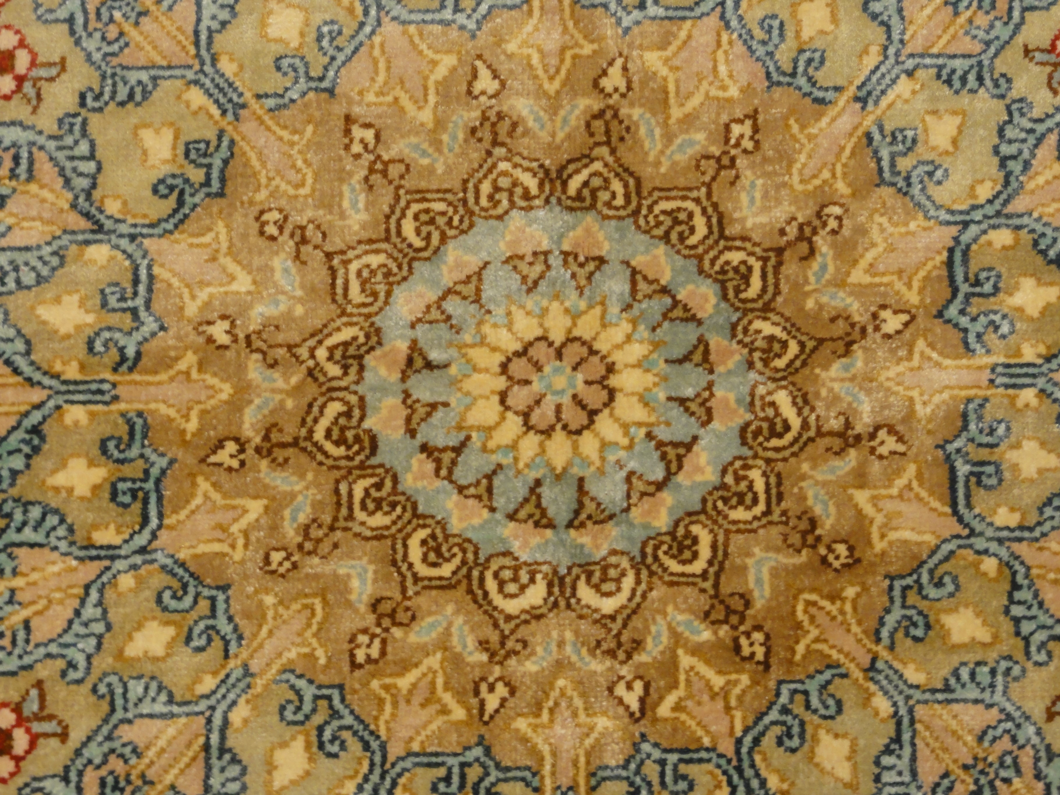 33191 Finest Silk Qum