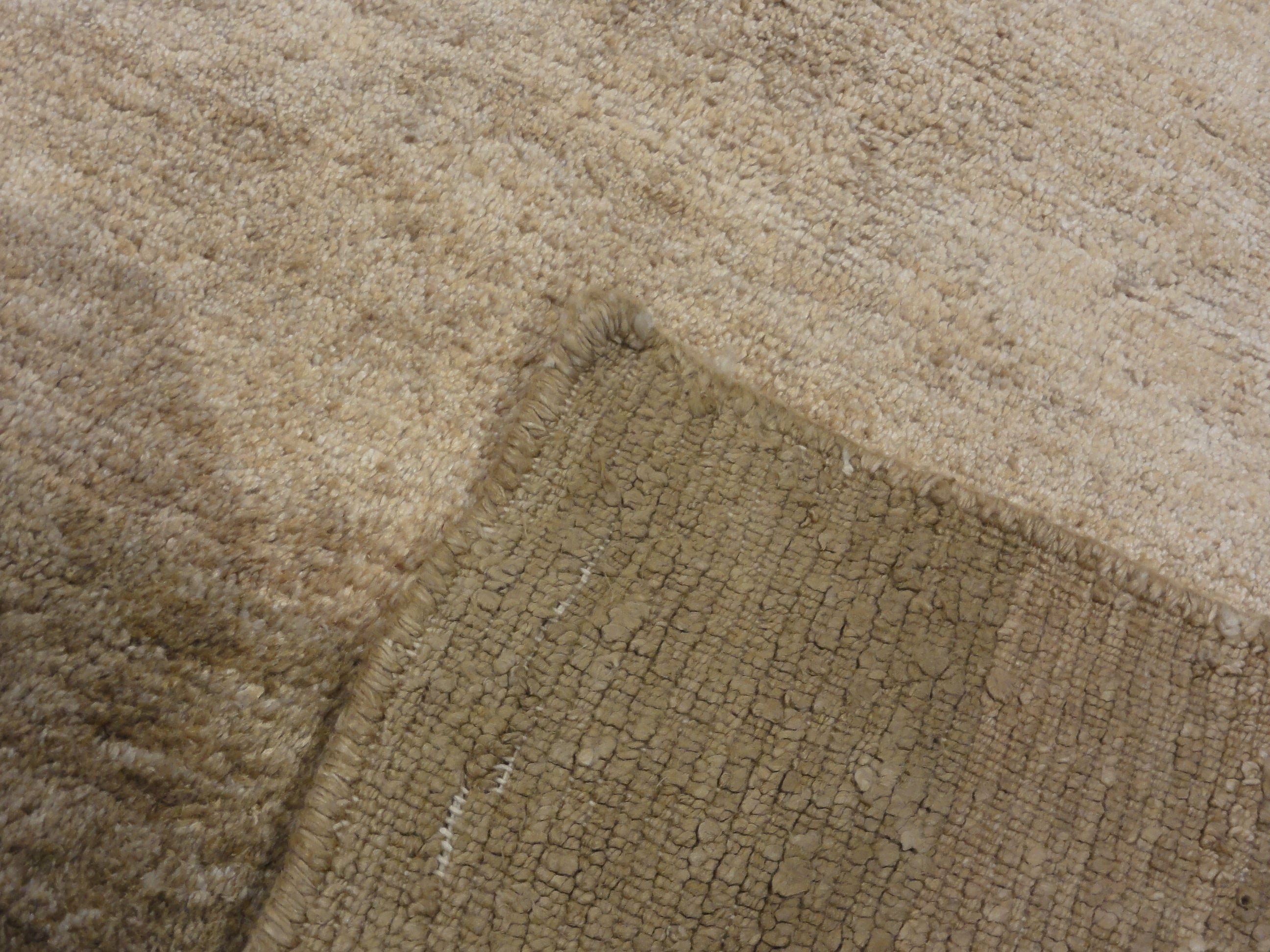 32923 Modern Tibetan Silk