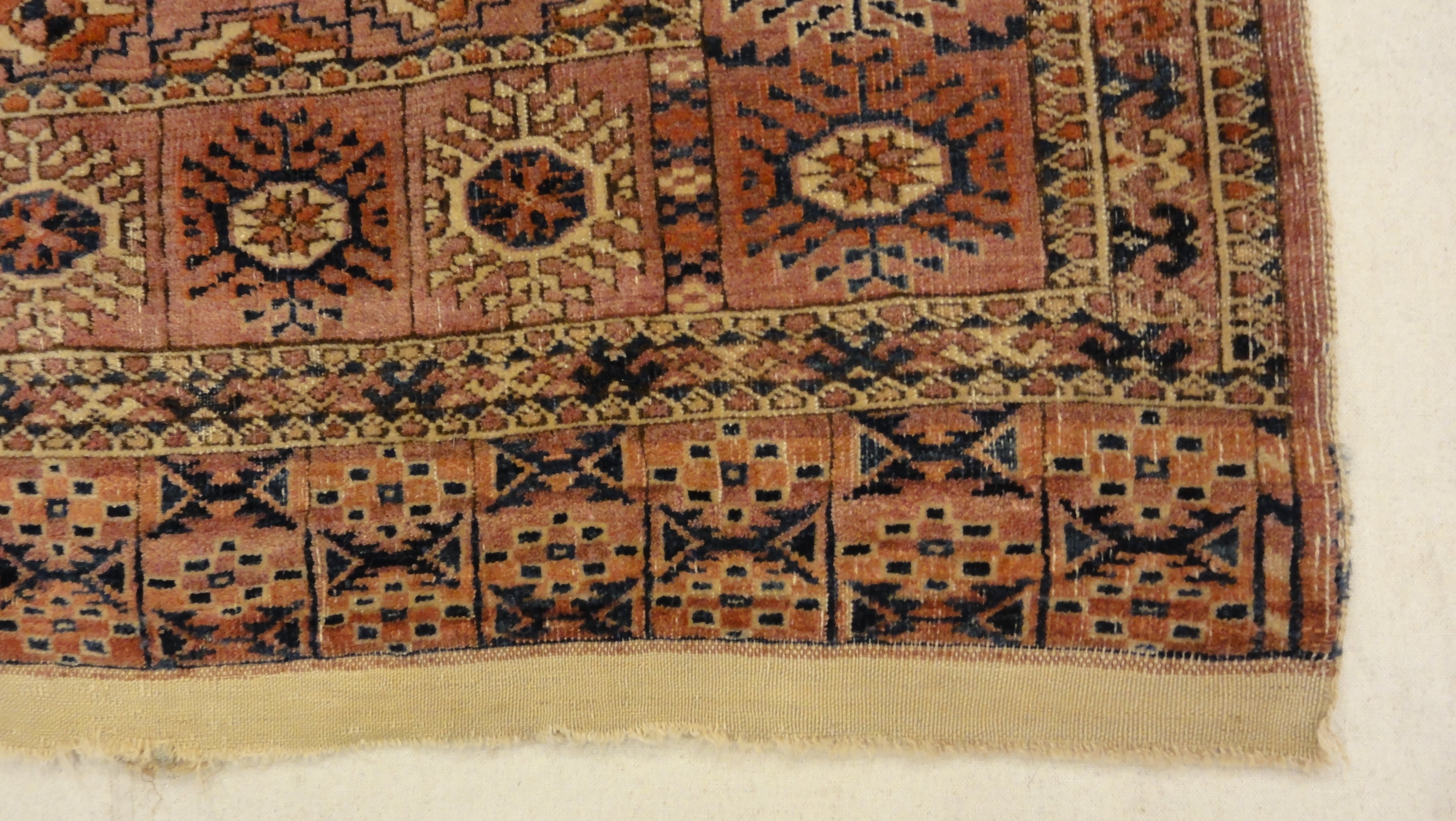 34581 Antique Turkoman Rug