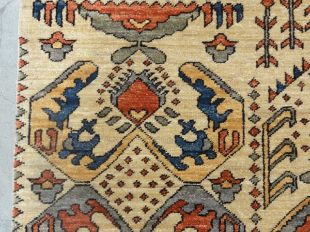 33613 Rare Classic Caucasian