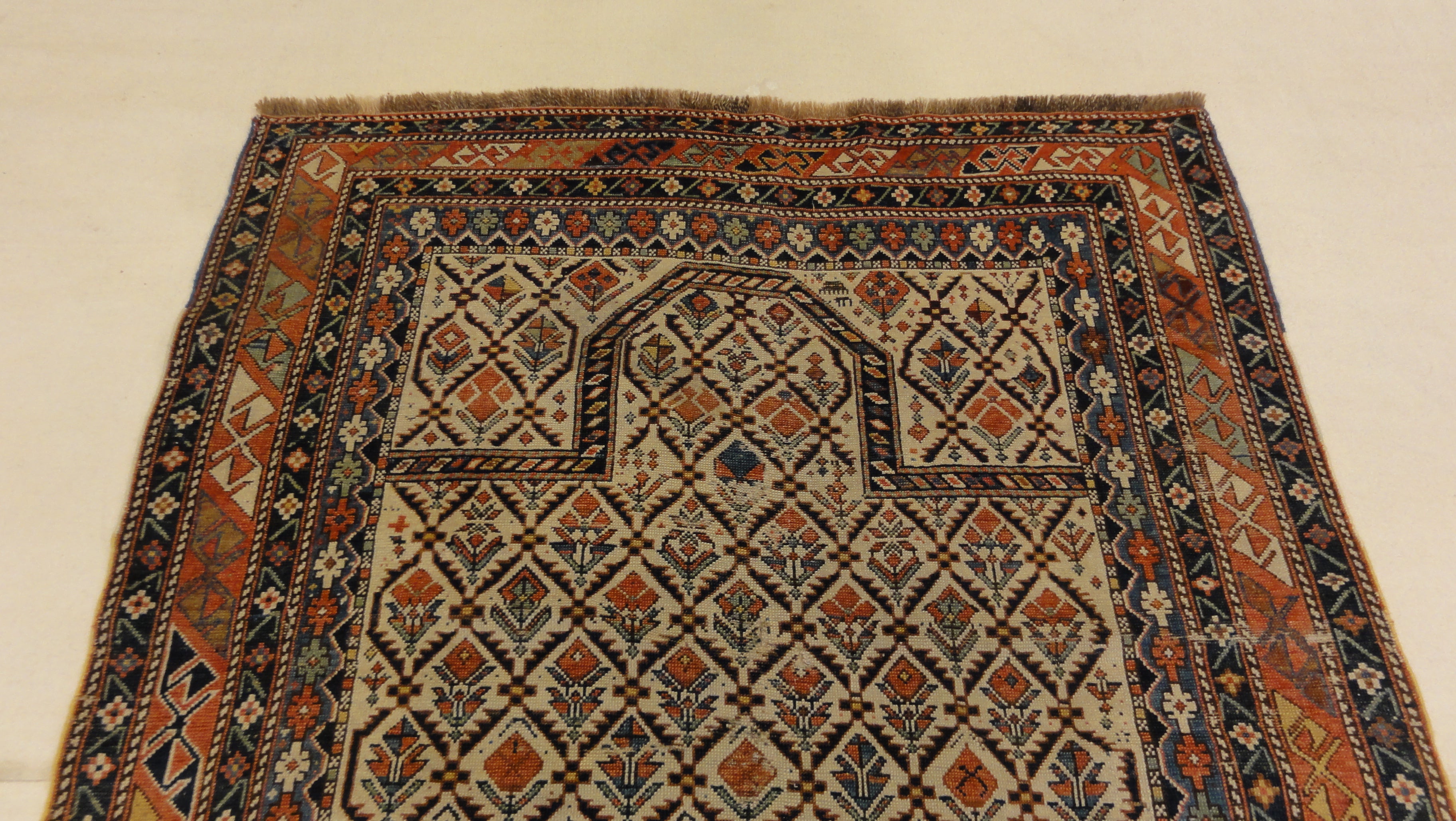 Antique Shirvan 34677