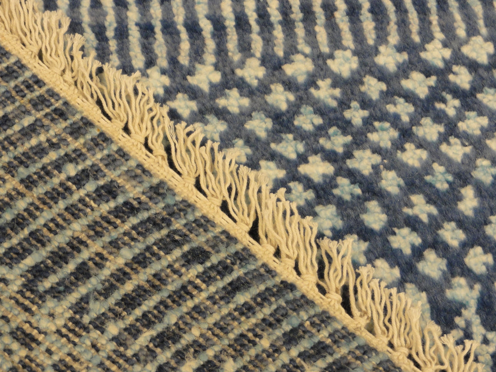 30483 Modern Blue Pattern Rug